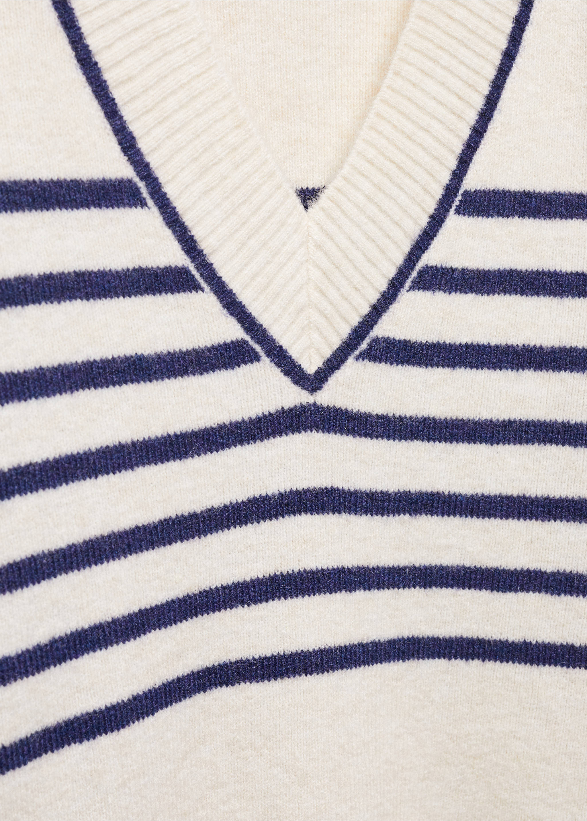 V-neck striped sweater - Details of the article 8, Dark Navy. Ref: 57007756-00.