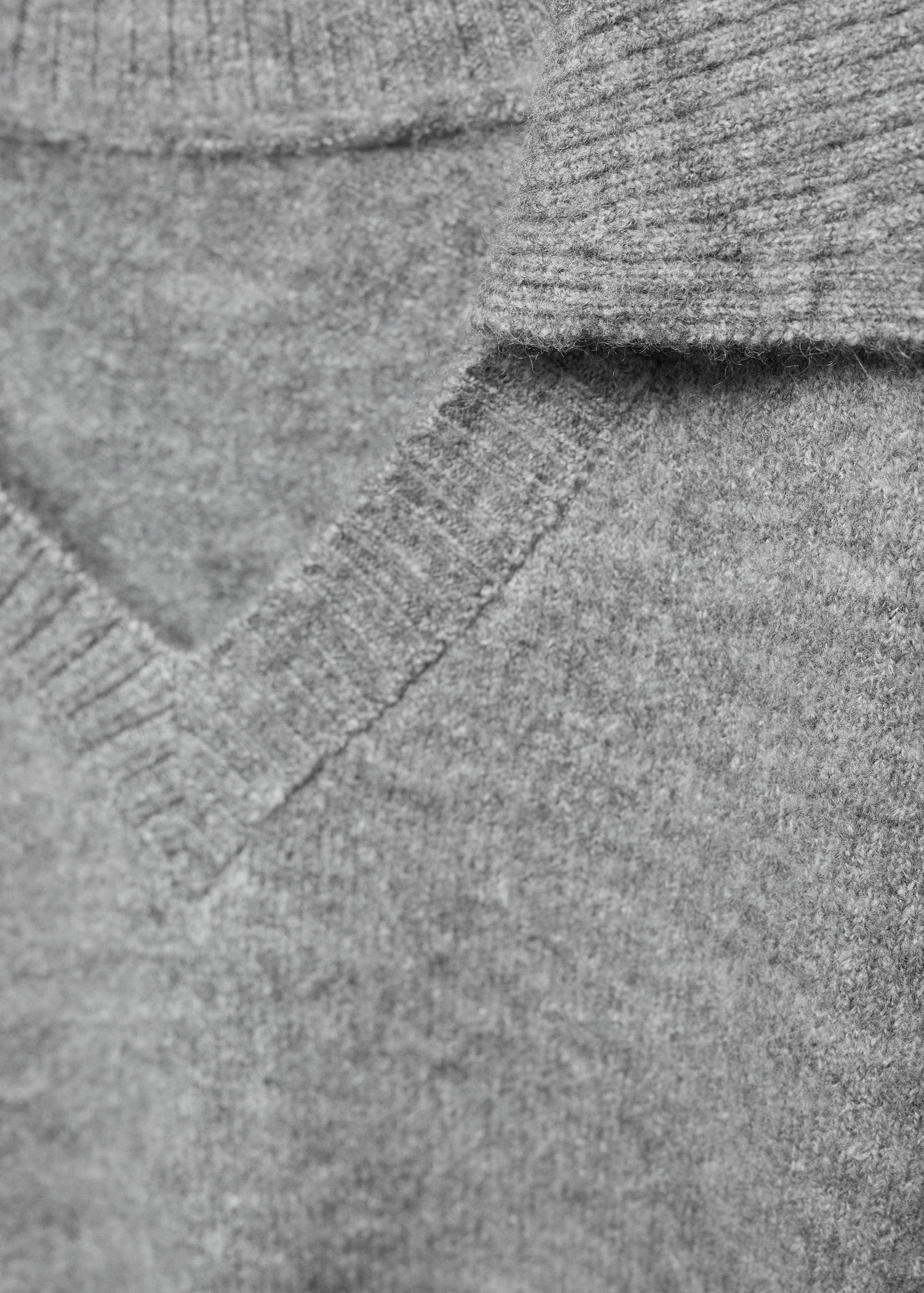 Polo-neck sweater with shoulder pads - Details of the article 8