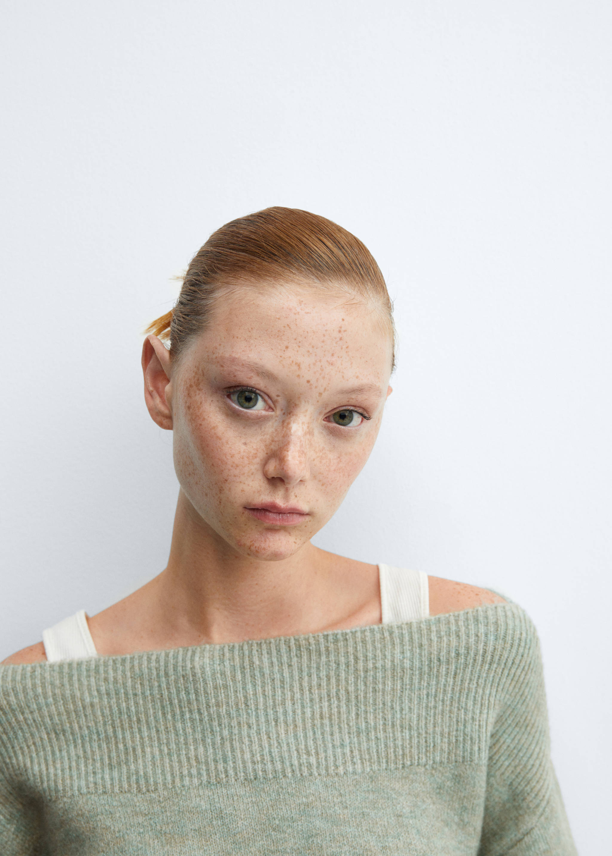 Boat-neck knitted sweater - Details of the article 1