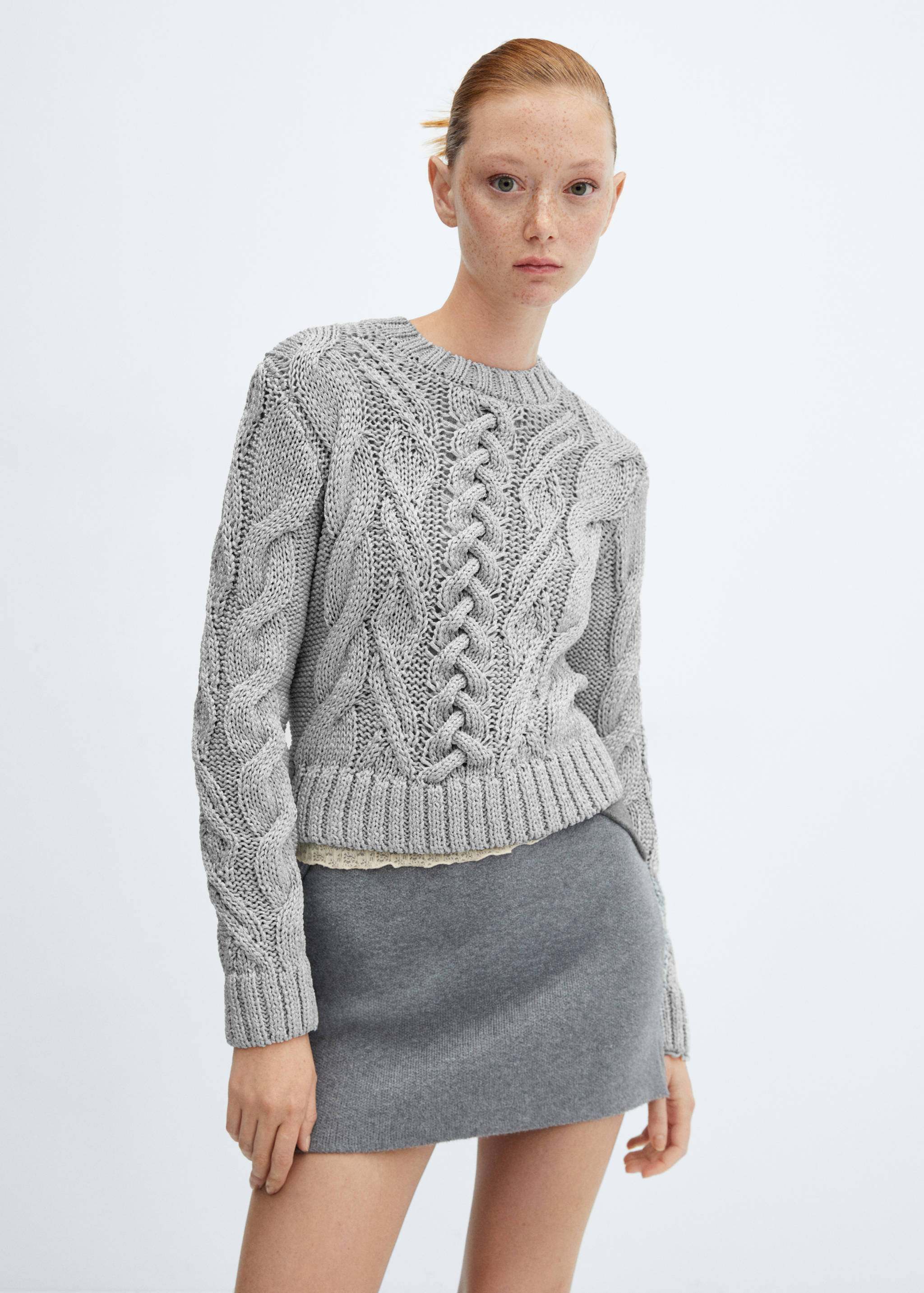Braided knitted sweater - Medium plane