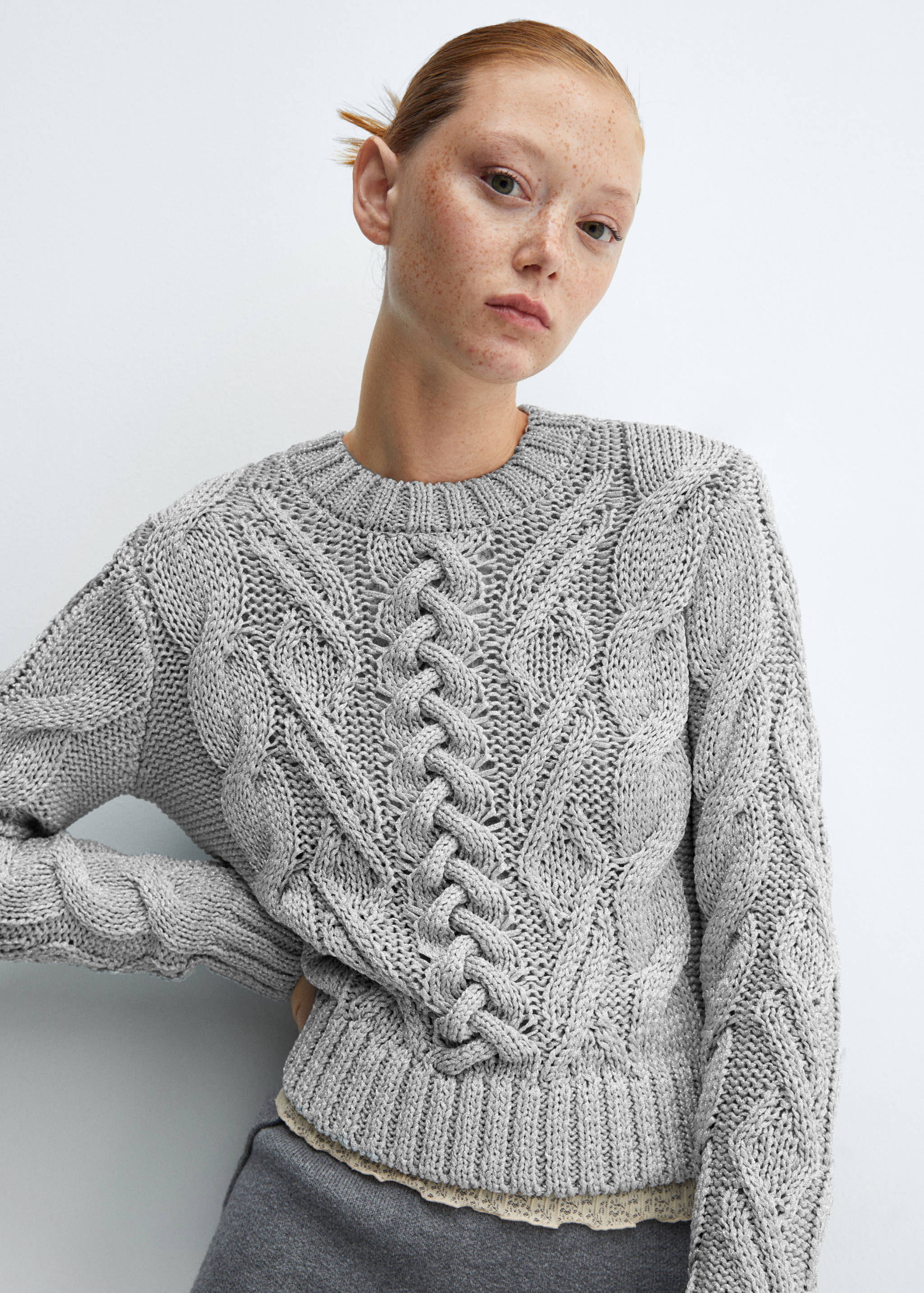 Braided knitted sweater - Details of the article 2