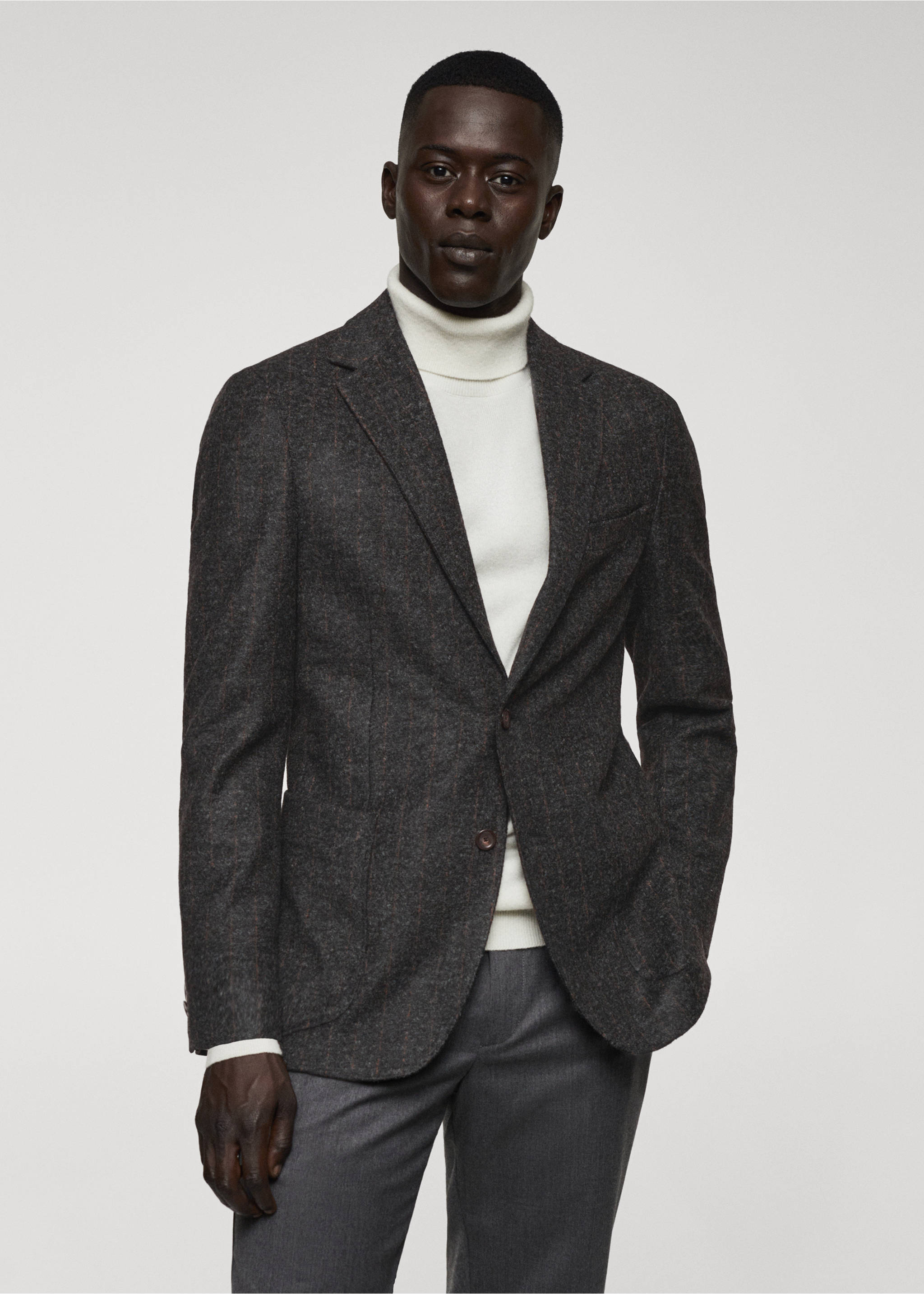 Blazer laine vierge fines rayures - Plan moyen, Gris. Ref: 57008636-00.