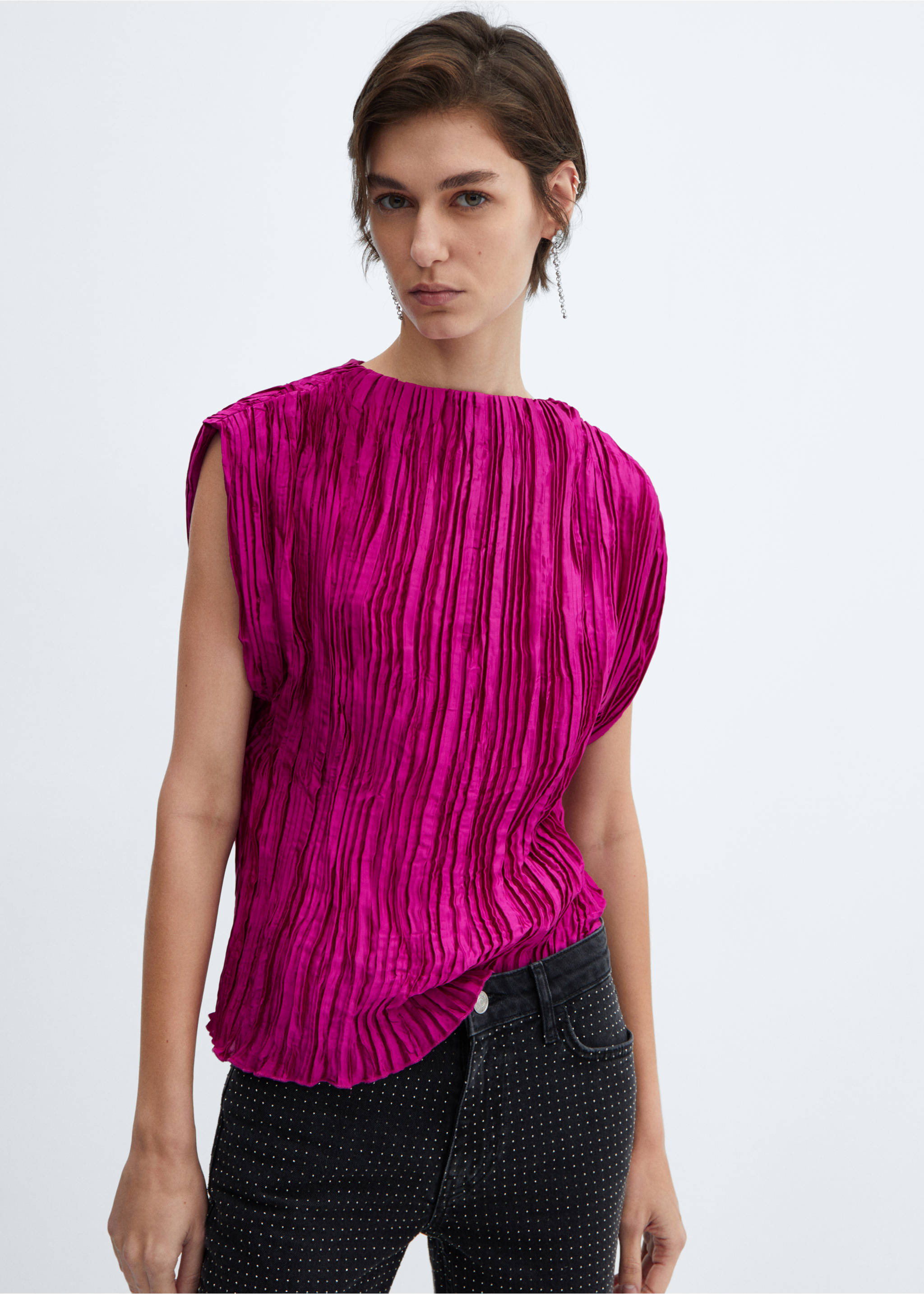 Satin pleated blouse - Medium plane, Fuchsia. Ref: 57009101-00.