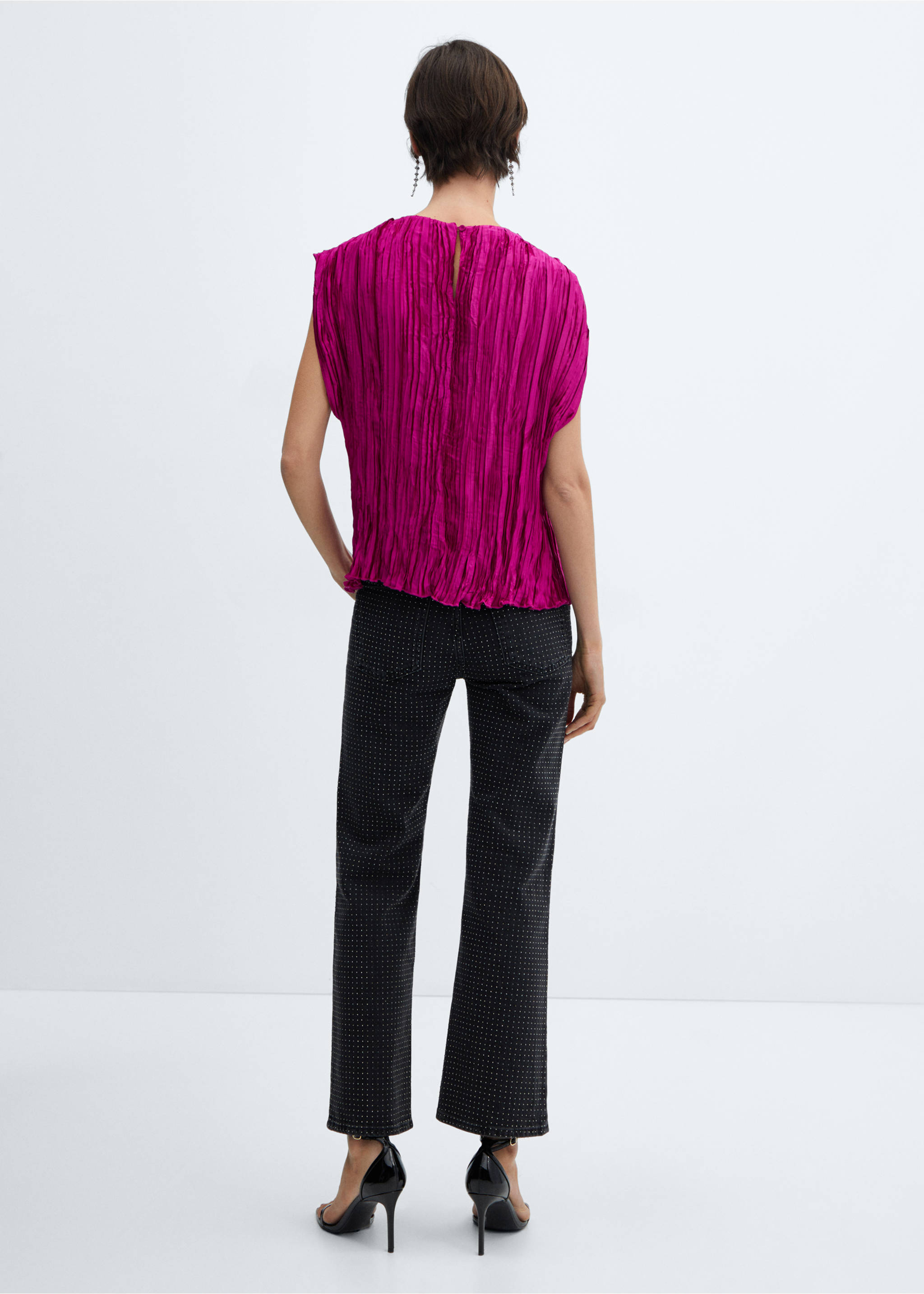 Satin pleated blouse - Reverse of the article, Fuchsia. Ref: 57009101-00.