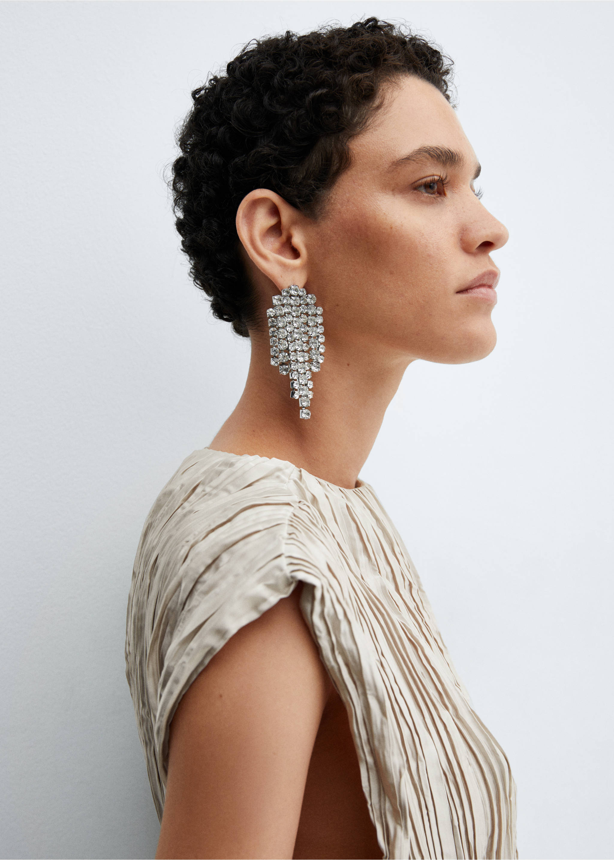 Blouse plissée satinée - Détail de l'article 1, Gris clair/pastel. Ref: 57009101-00.