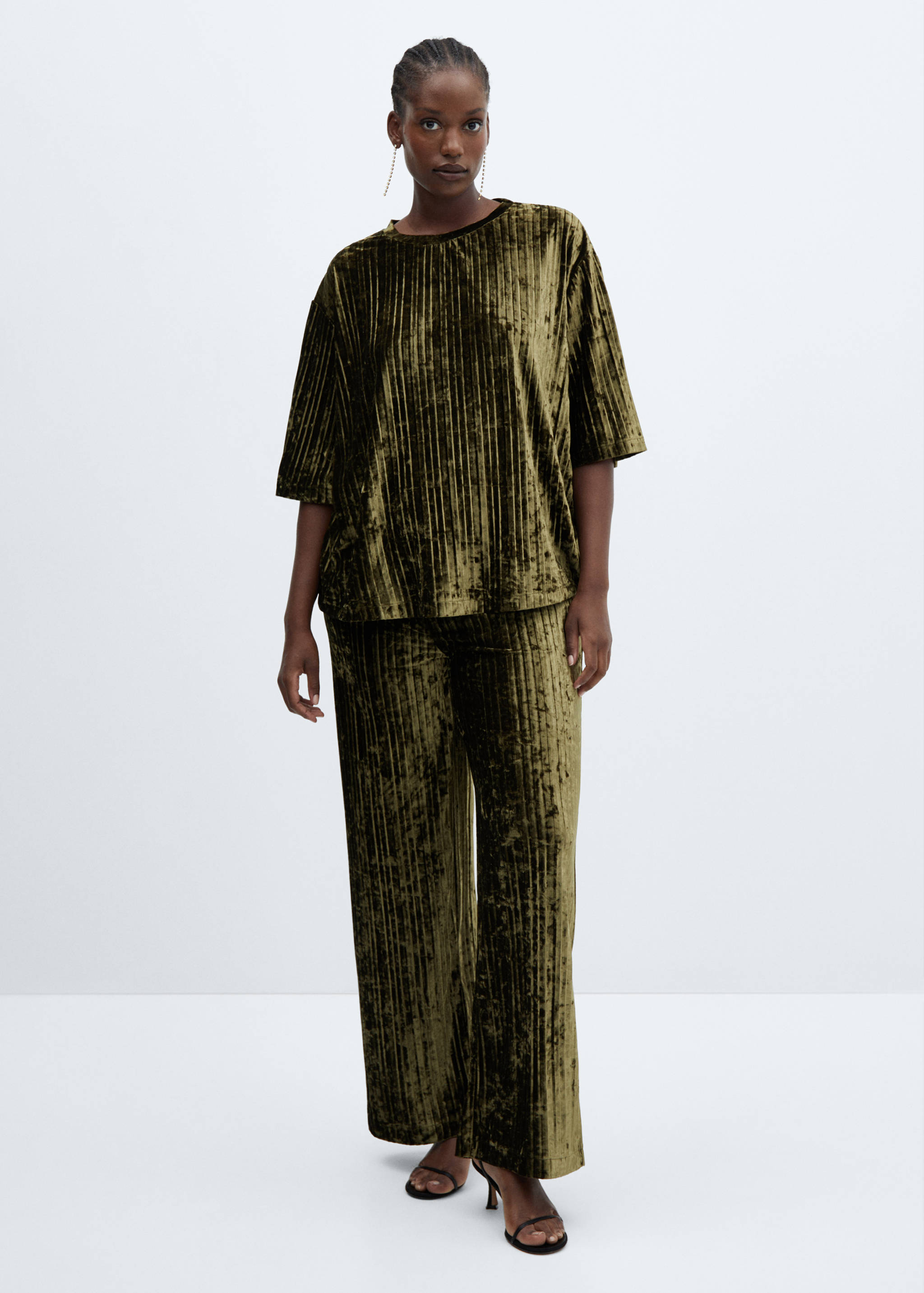 Velvet pleated T-shirt - Details of the article 3