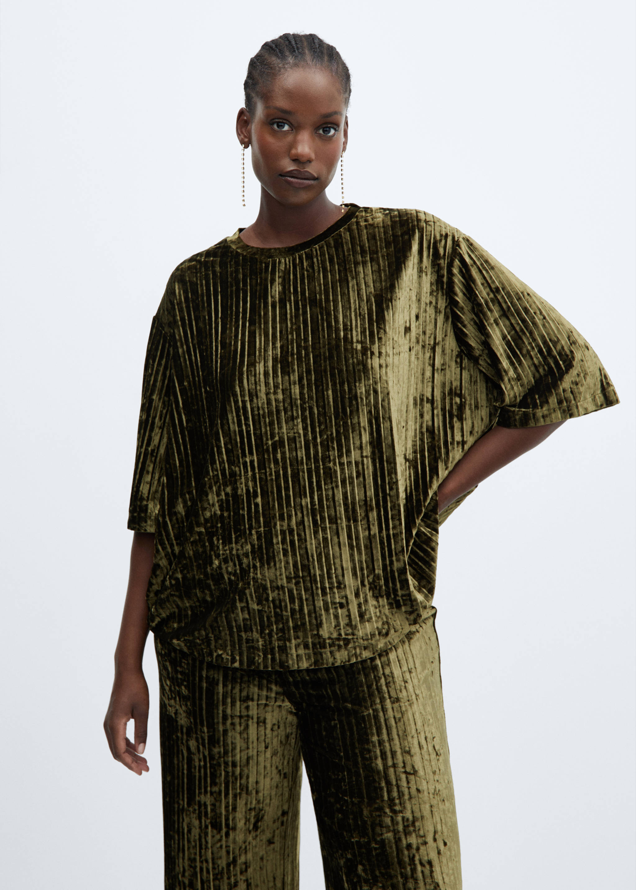 Velvet pleated T-shirt - Details of the article 5