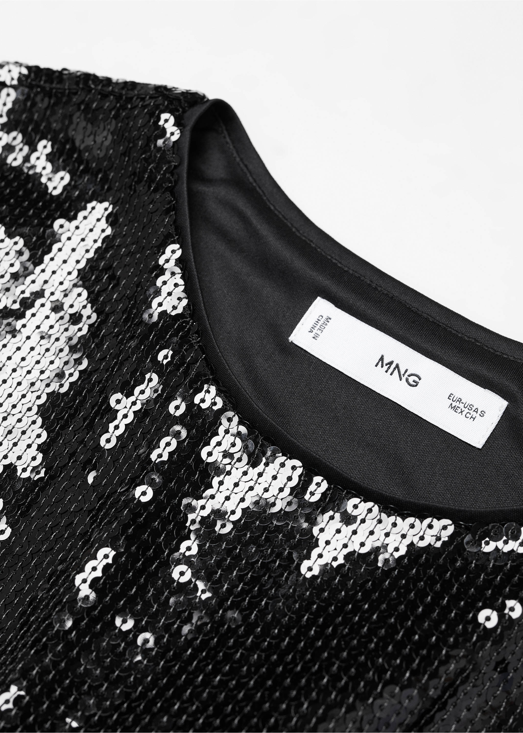 Sequin T-shirt - Details of the article 8, Black. Ref: 57009105-00.