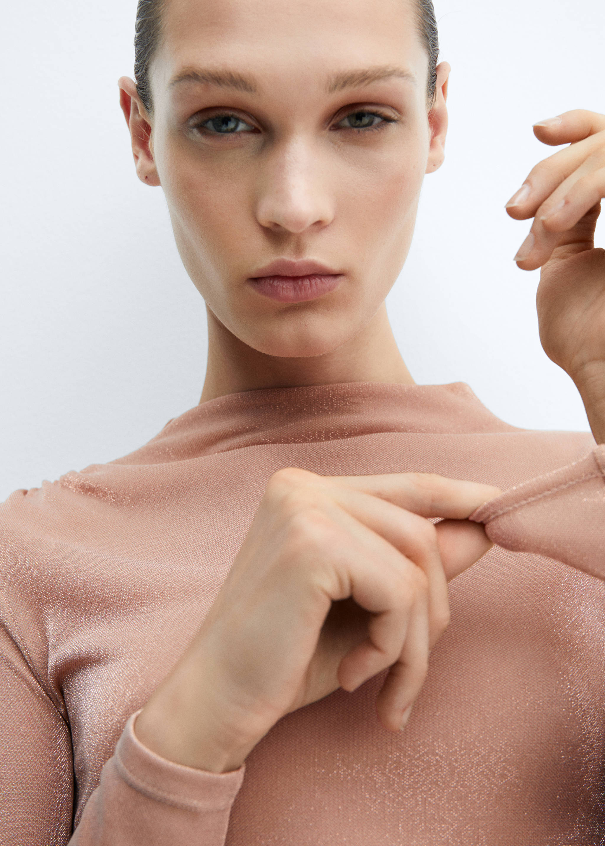 Lurex-T-Shirt mit Raffdetails - Detail des Artikels 1