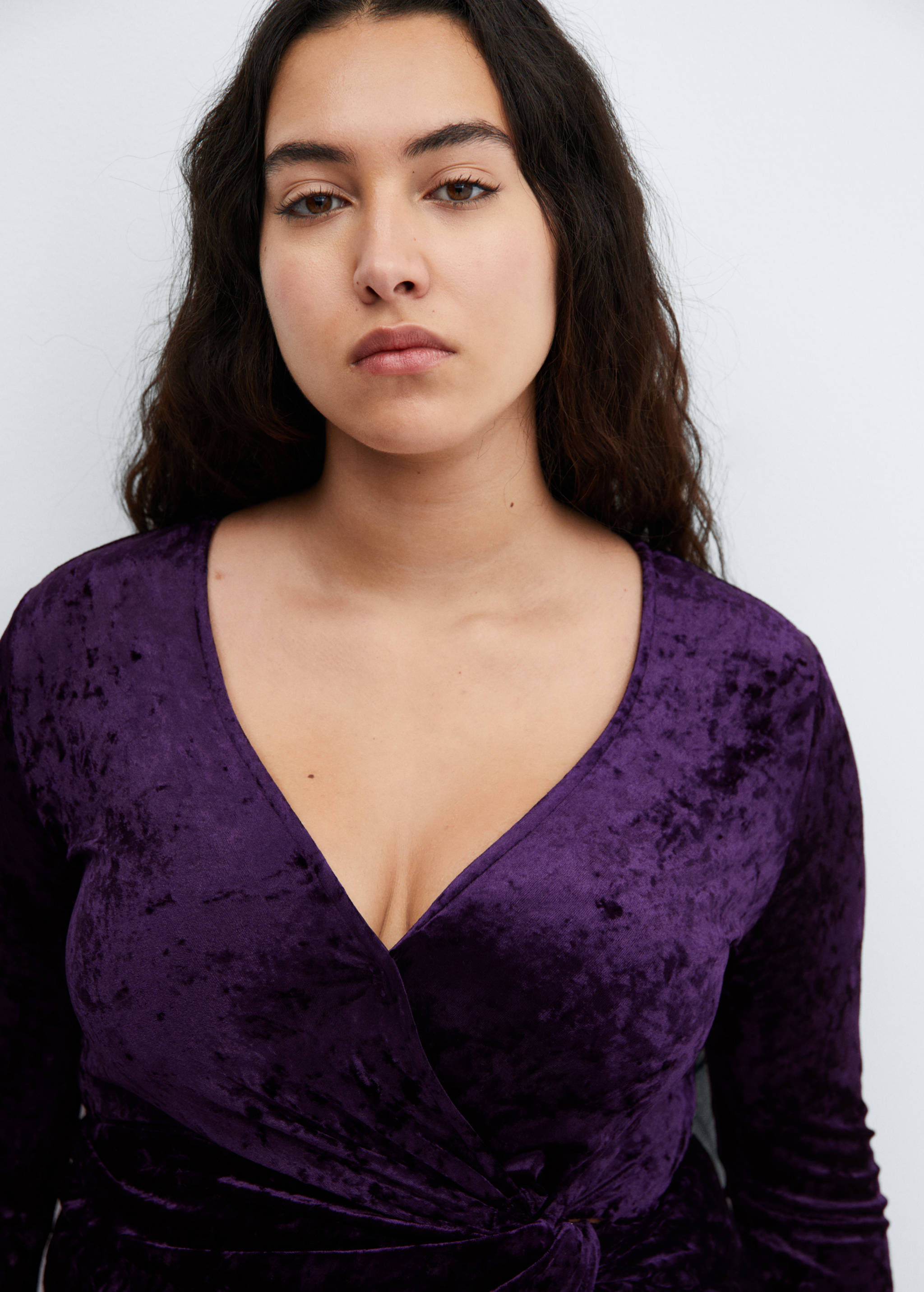 Aksamitna sukienka zakładana tkanina - Szczegóły artykułu 4