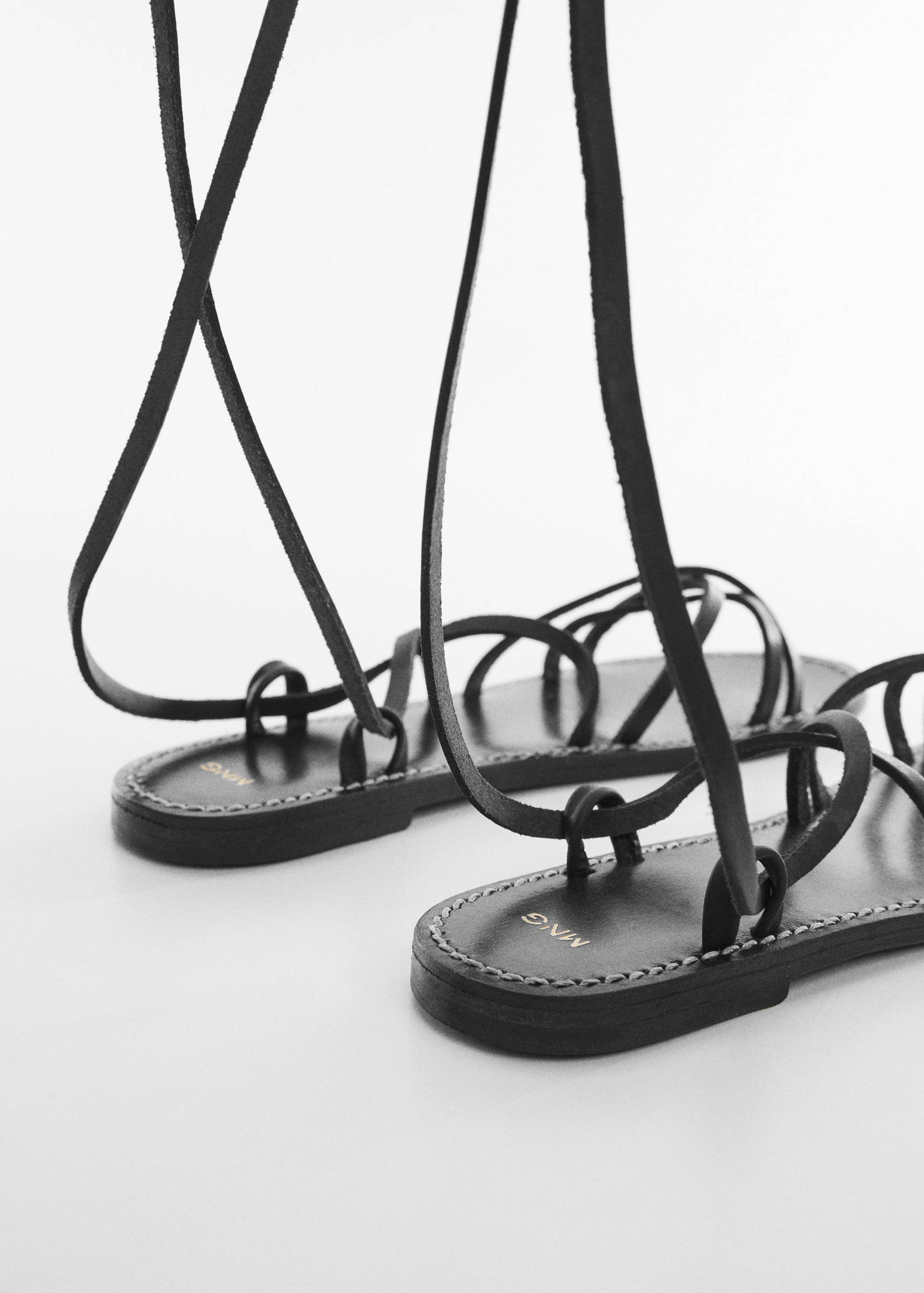Leather straps sandals - Details of the article 1
