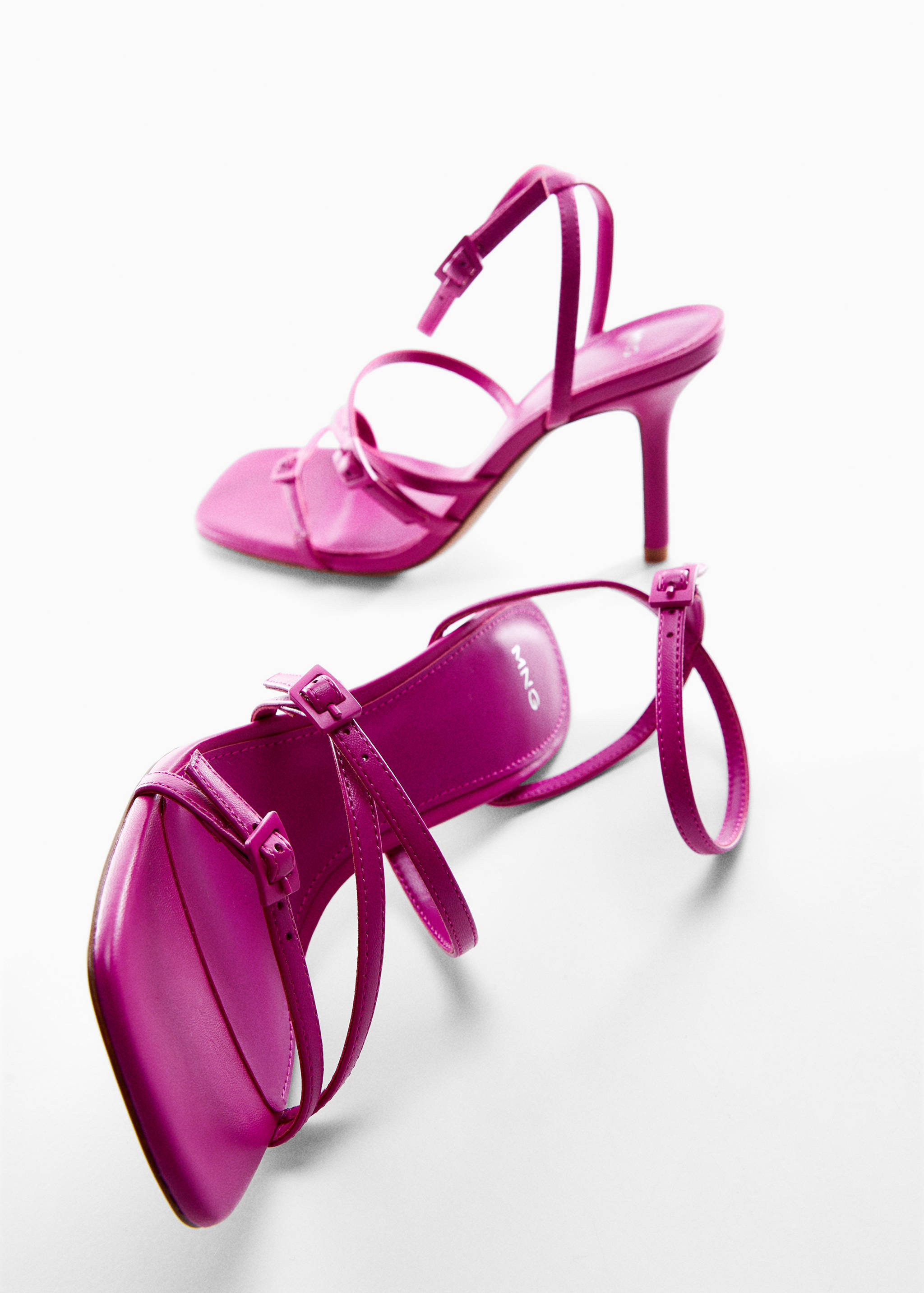 High-heeled sandals with buckles - Details of the article 6