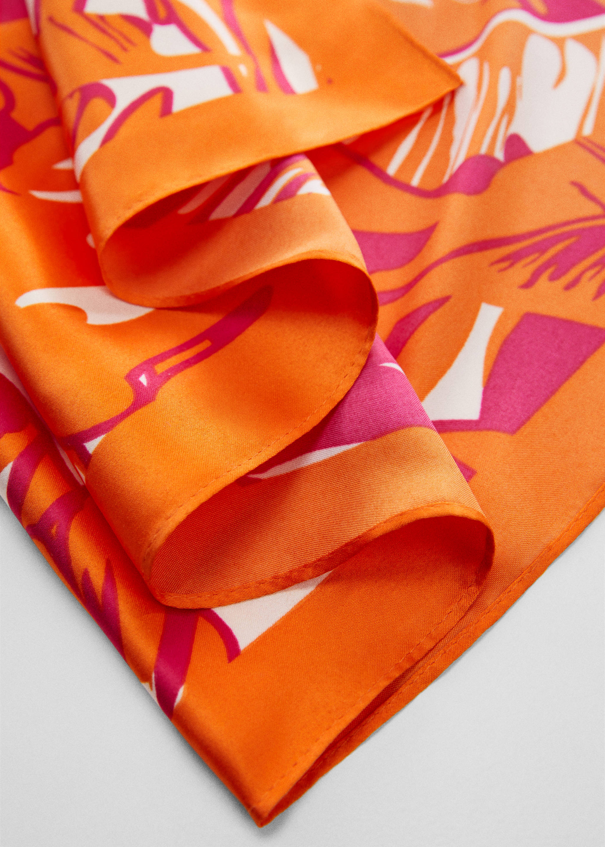 Tropical printed scarf - Details of the article 1