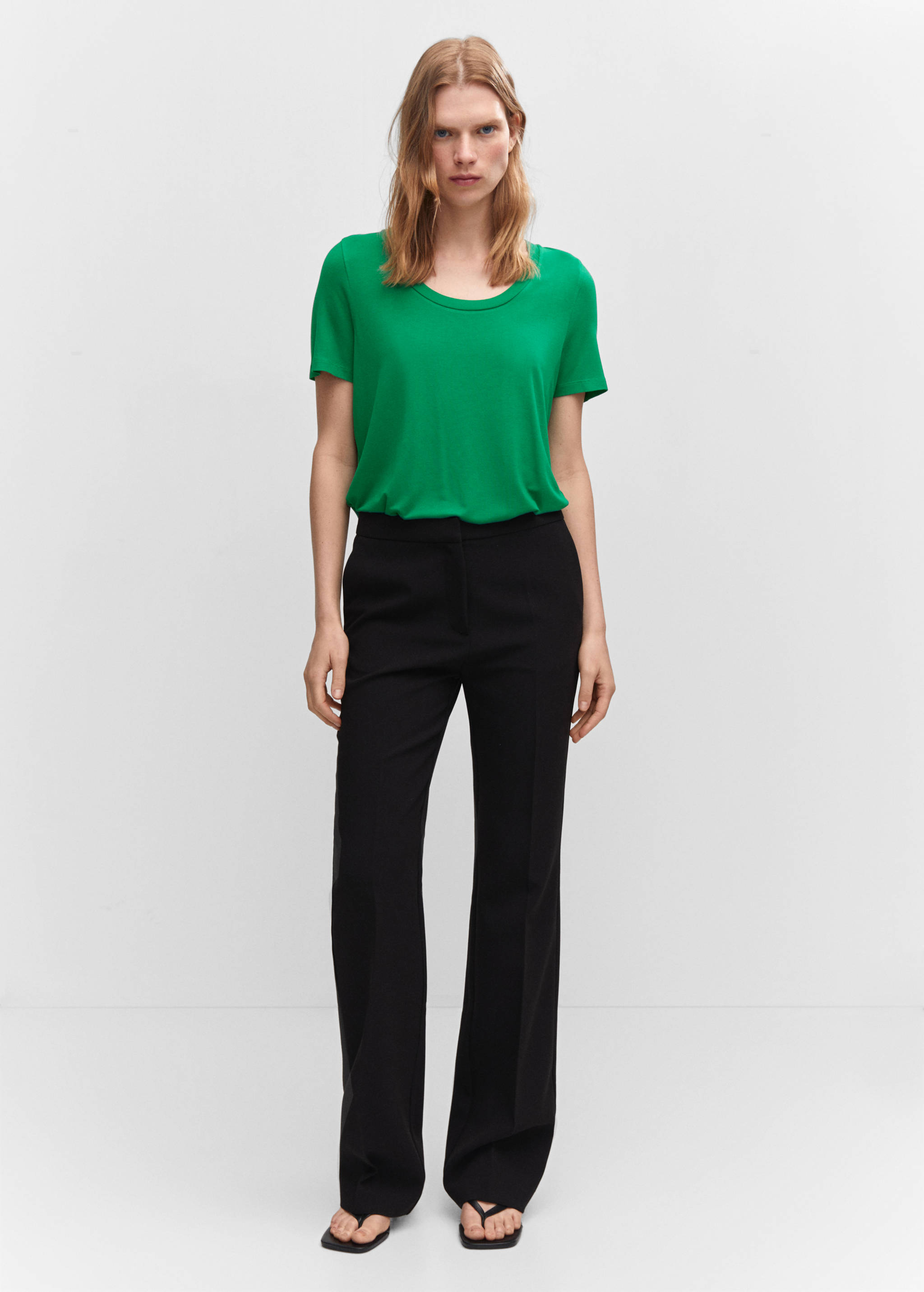 Low neck t-shirt - General plane
