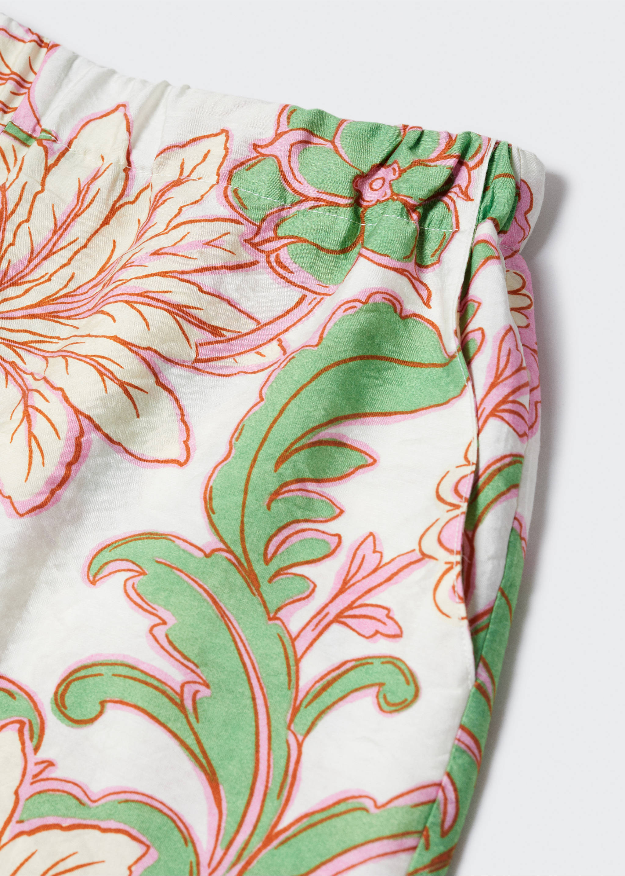 Floral-print shorts - Details of the article 8, Pale Pink. Ref: 57010270-00.