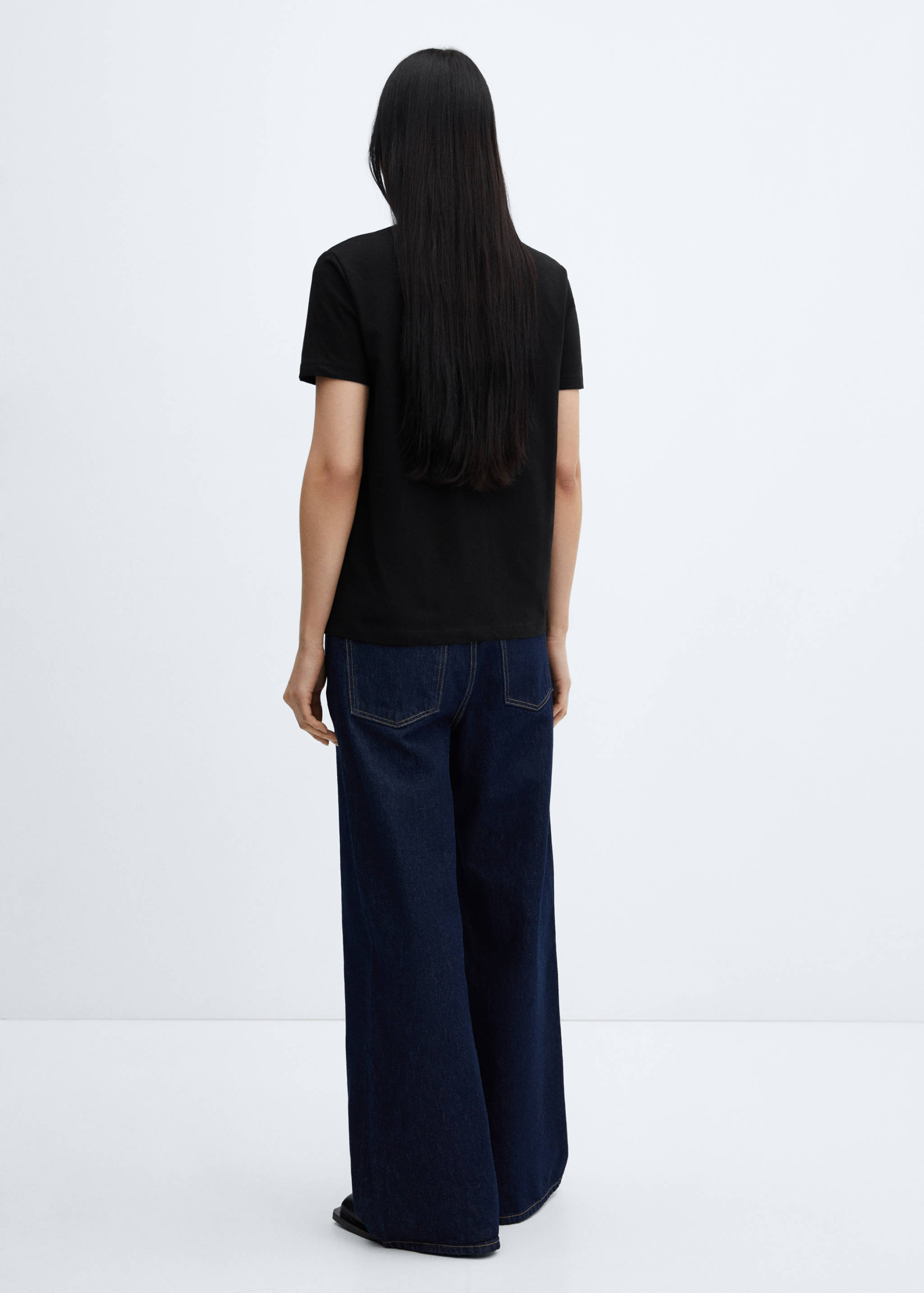 100% cotton t-shirt - Reverse of the article