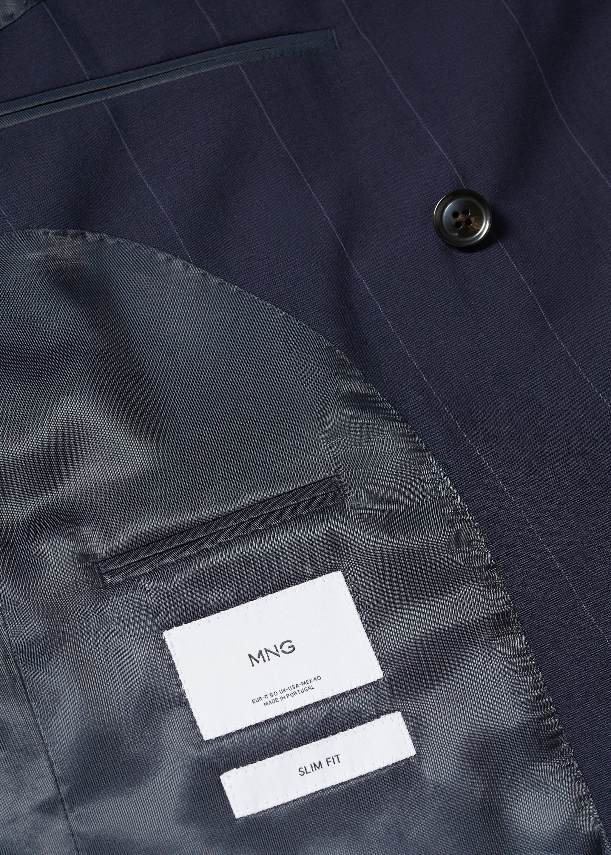 Virgin wool double-breasted suit jacket - Details of the article 8
