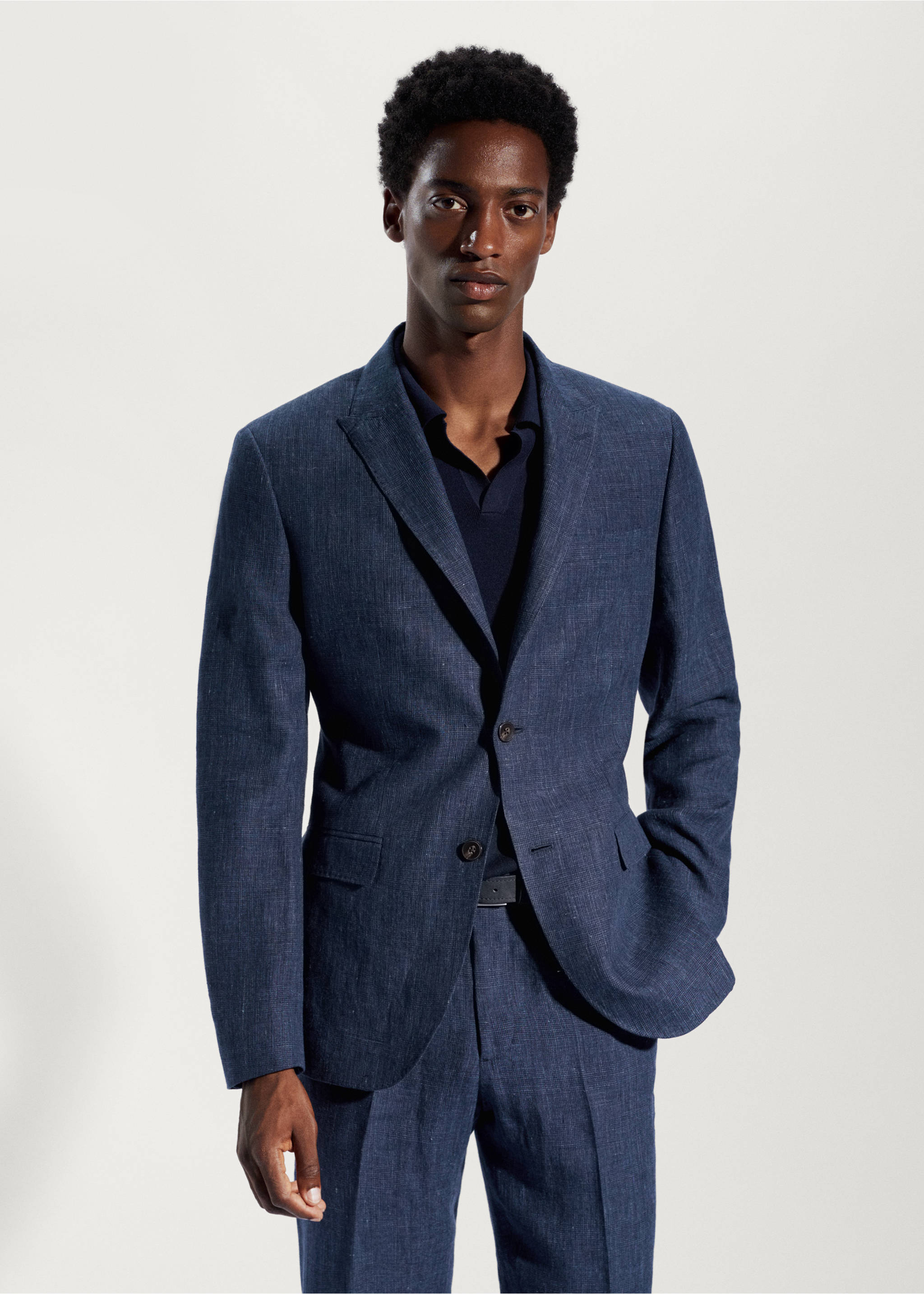 Veste costume 100 % lin - Plan moyen, Bleu marine. Ref: 57010556-00.