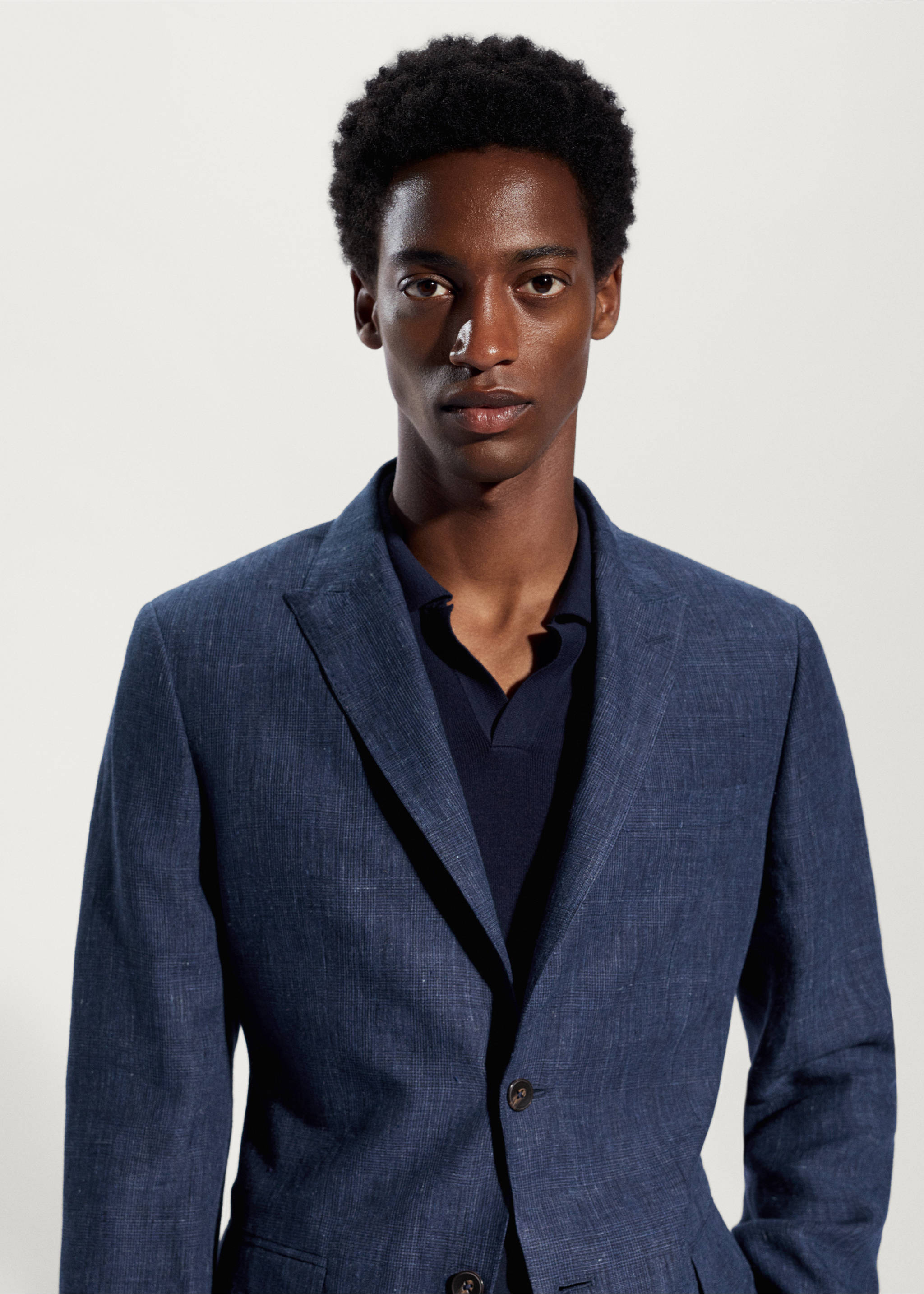 Veste costume 100 % lin - Détail de l'article 1, Bleu marine. Ref: 57010556-00.