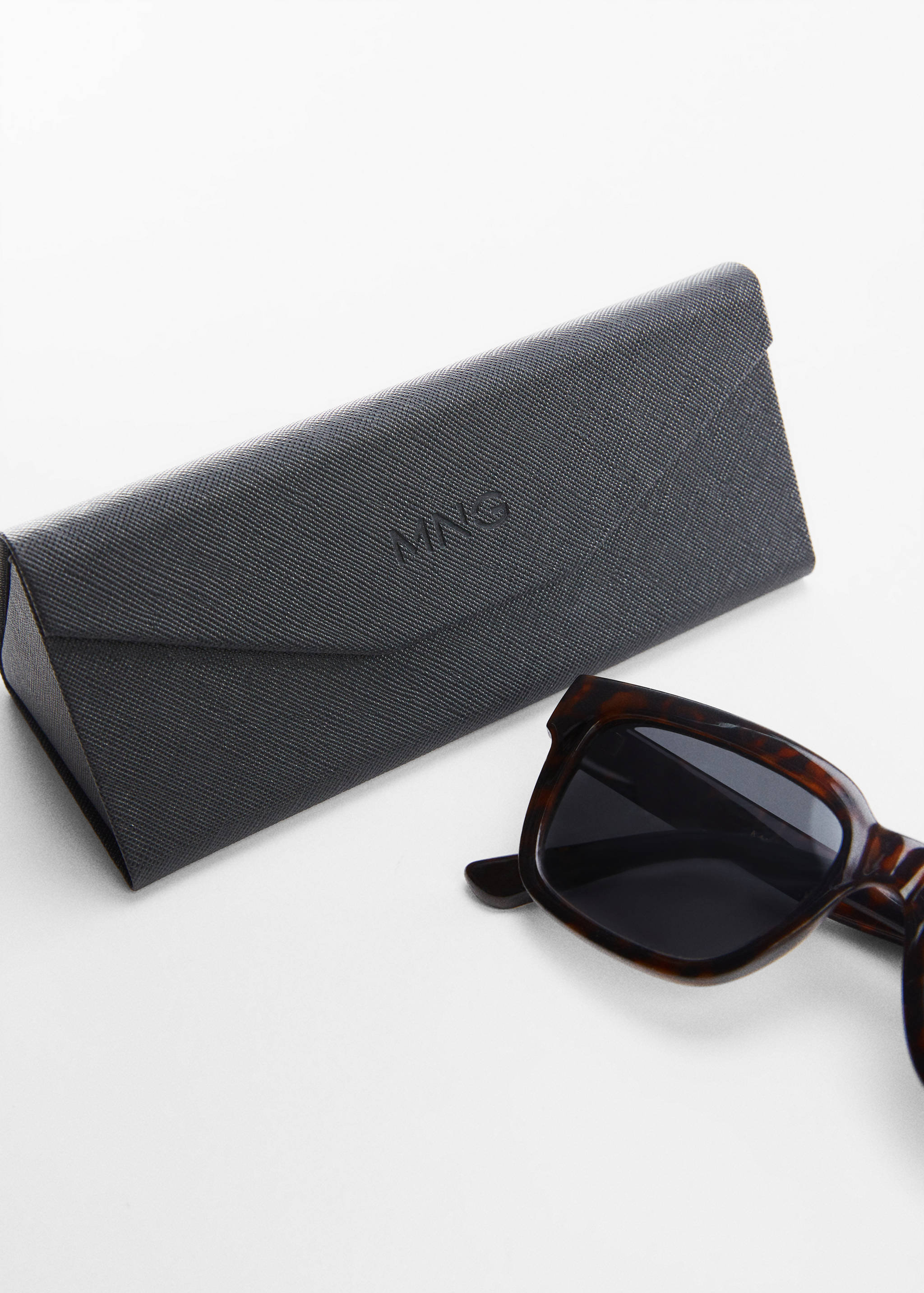 Polarised sunglasses - Details of the article 2