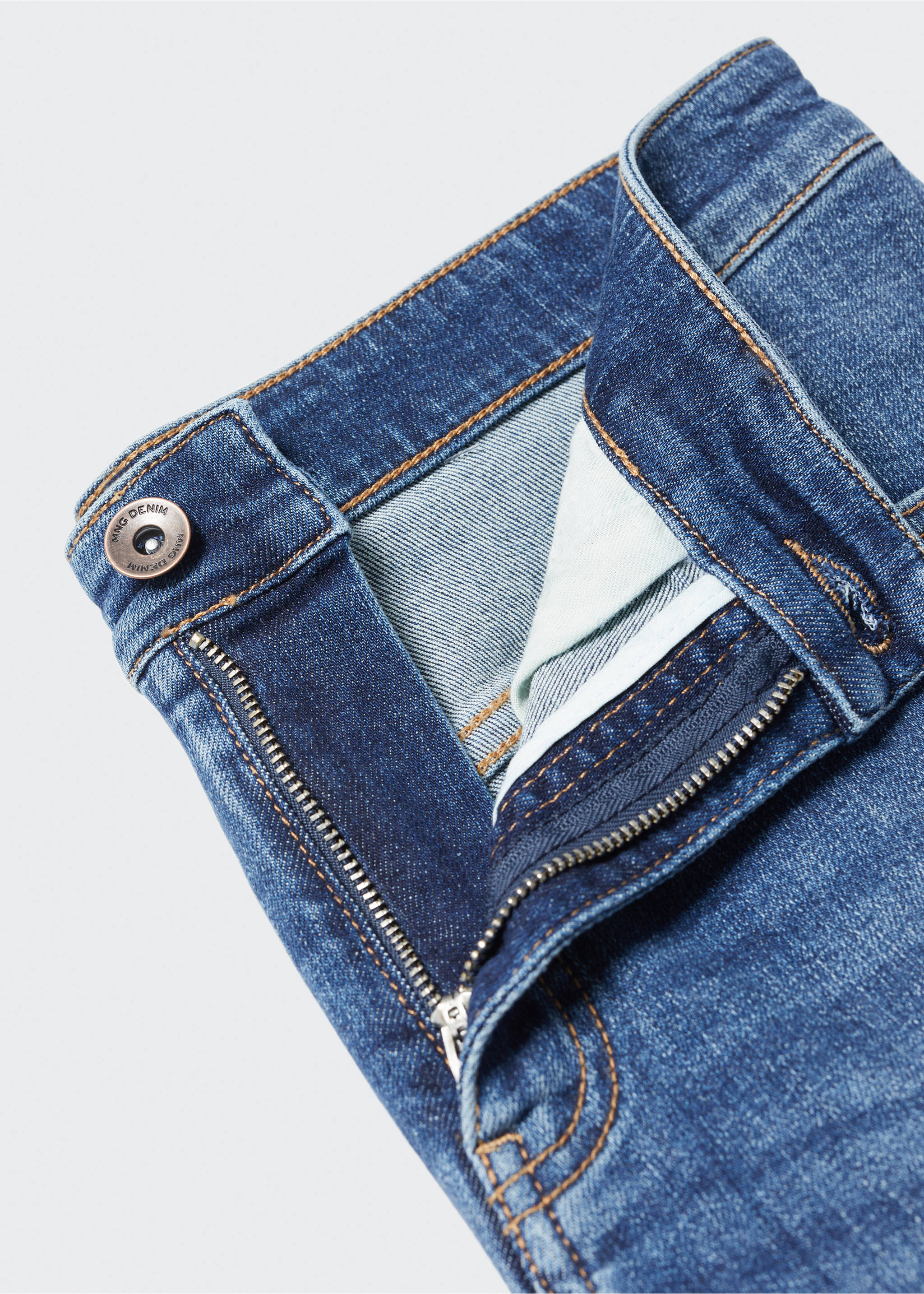 Slim-fit denim bermuda shorts - Details of the article 8, Dark Blue. Ref: 57010684-00.