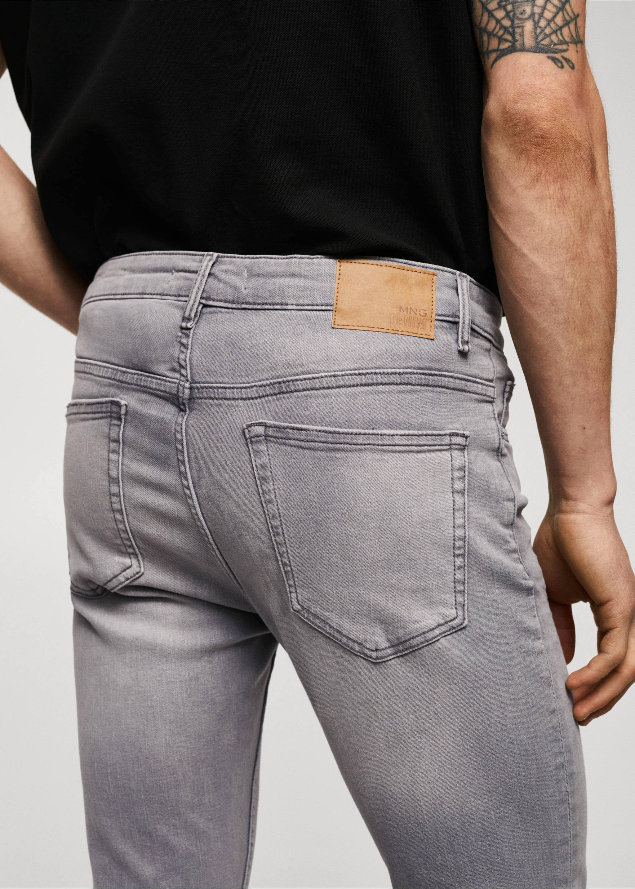 Jude skinny-fit jeans - Details of the article 6, Denim Grey. Ref: 57010685-00.