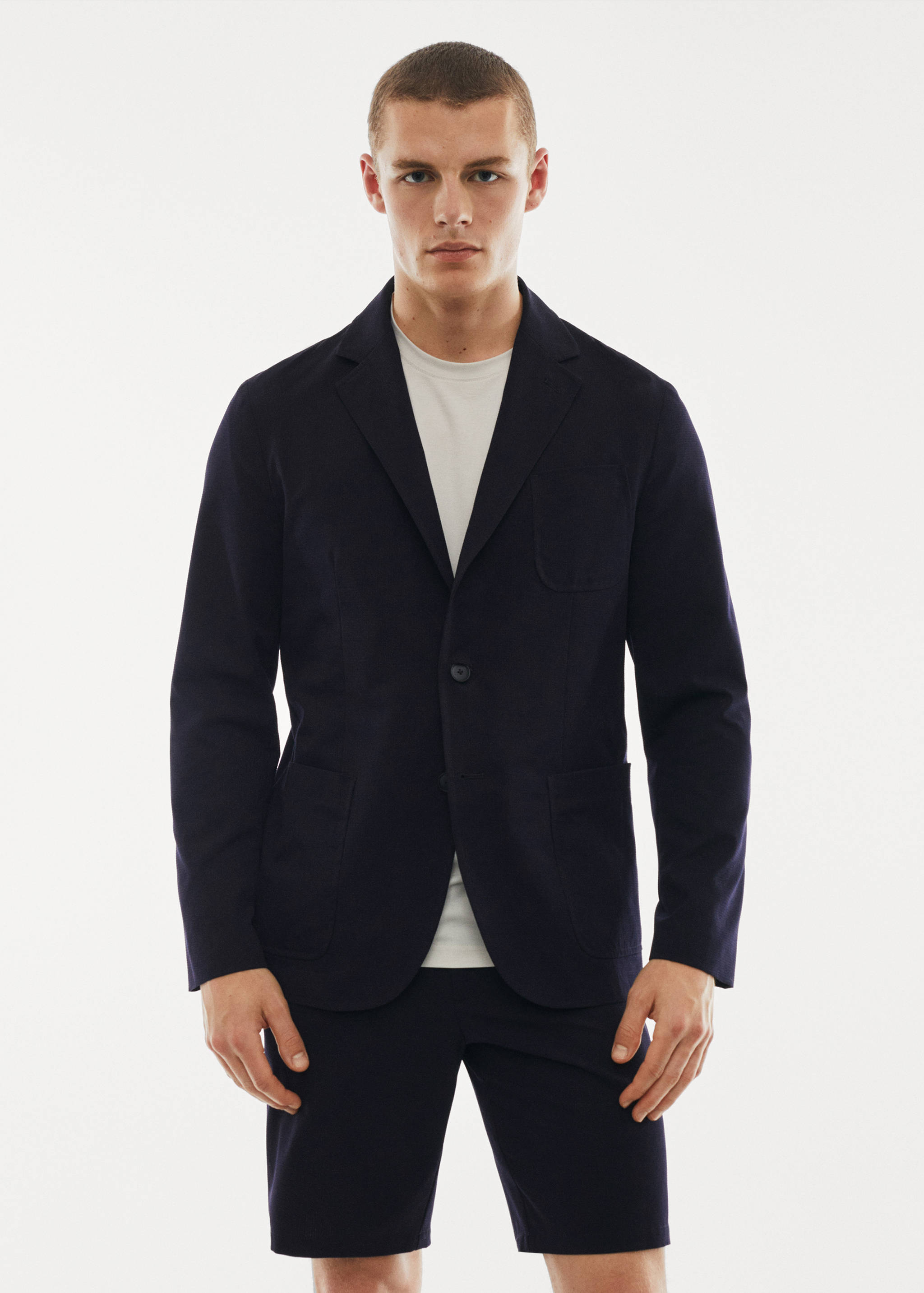 Water-repellent jacket with pockets - Medium plane