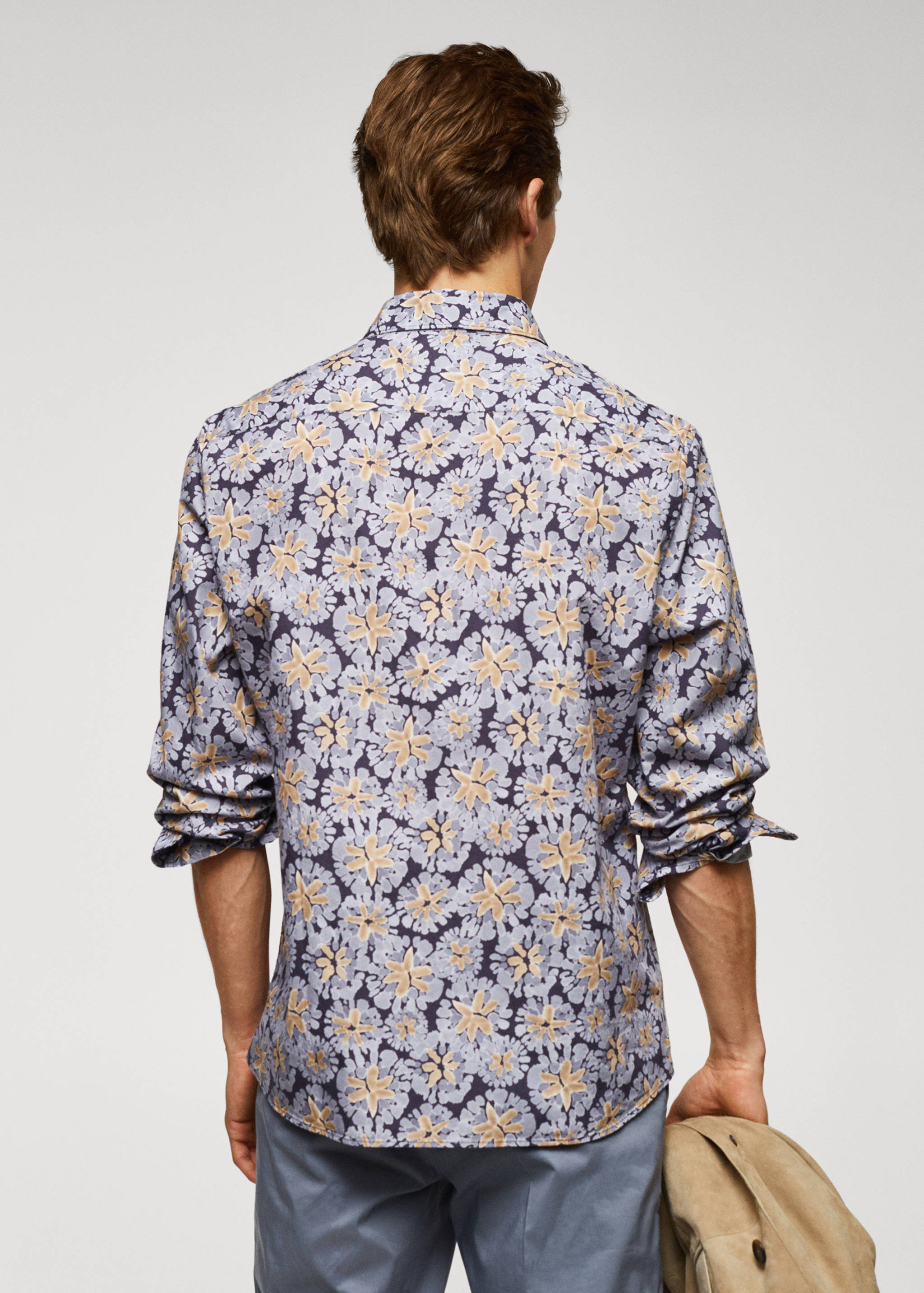 100% cotton regular-fit printed shirt - Reverse of the article