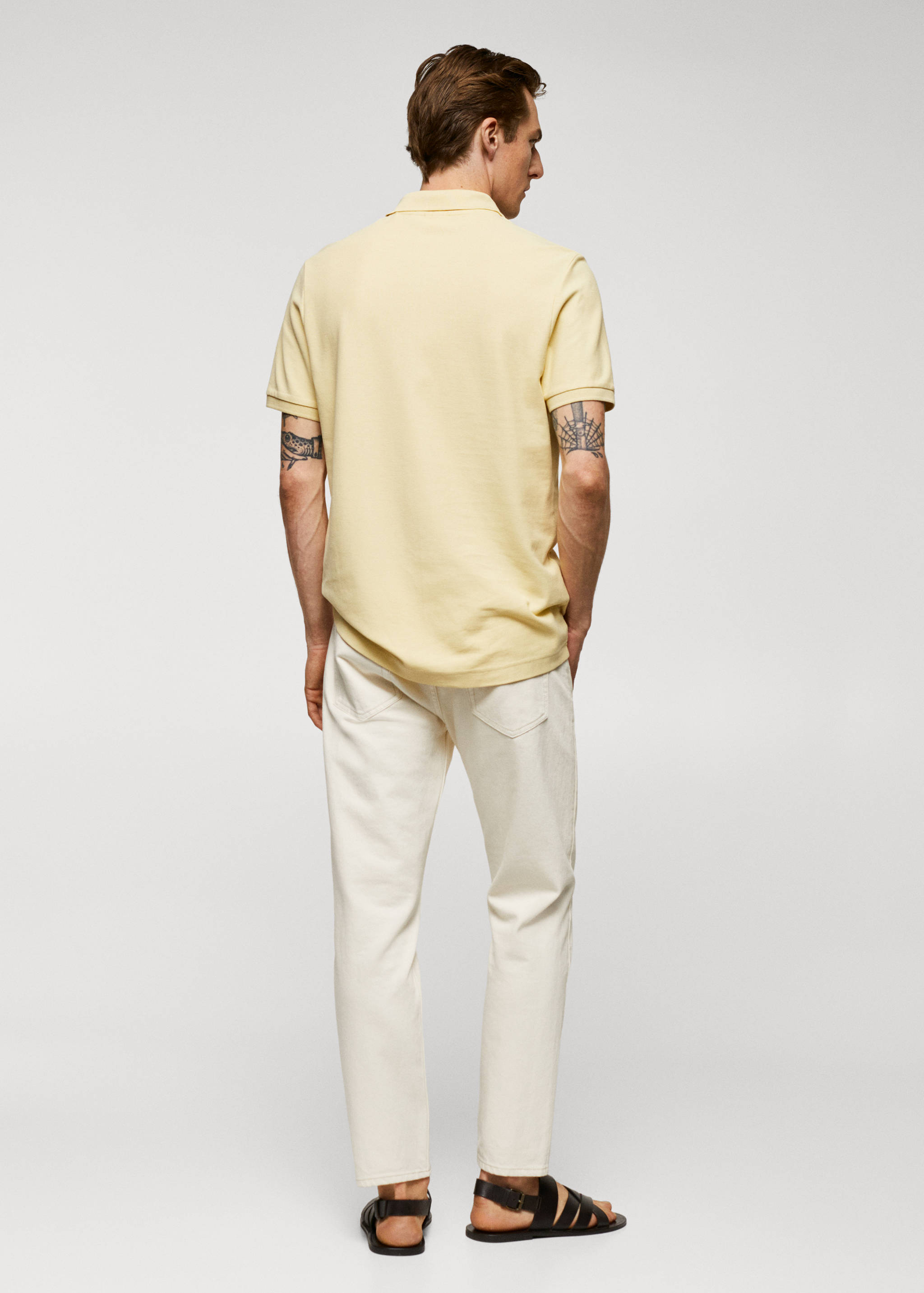 Poloshirt aus 100 %  Baumwoll-Piqué - Rückseite des Artikels