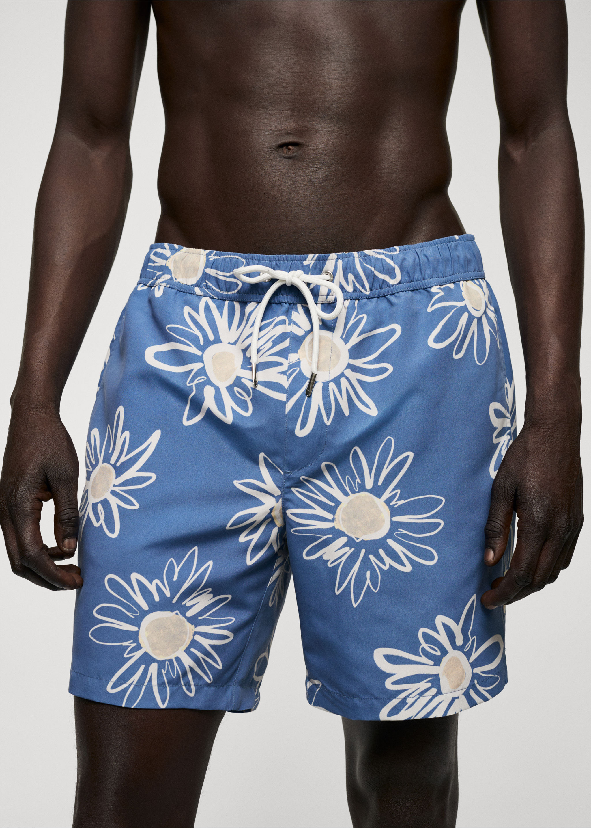 Badeshorts mit floralem Dessin - Detail des Artikels 1