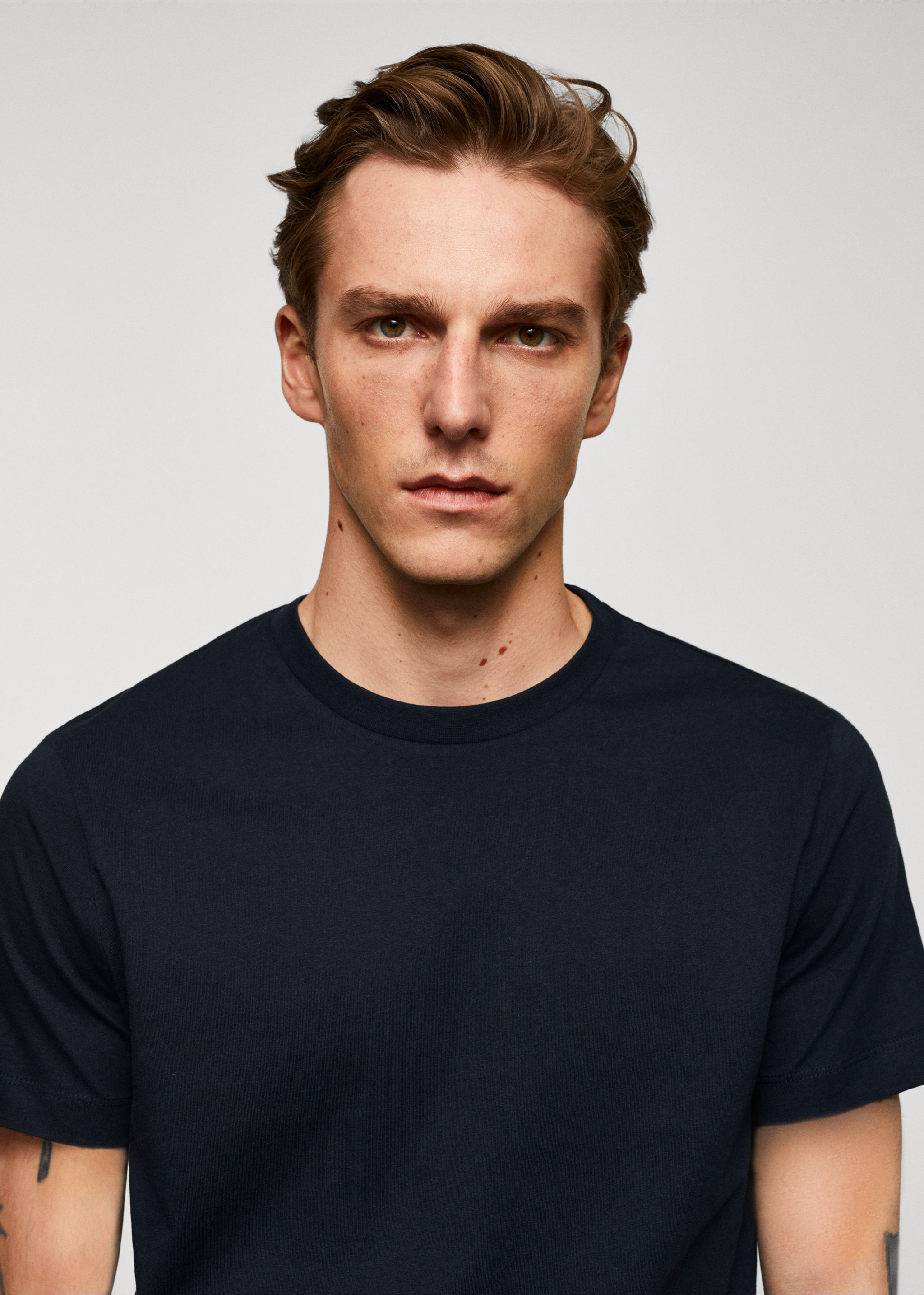 Basic cotton stretch t-shirt - Details of the article 1