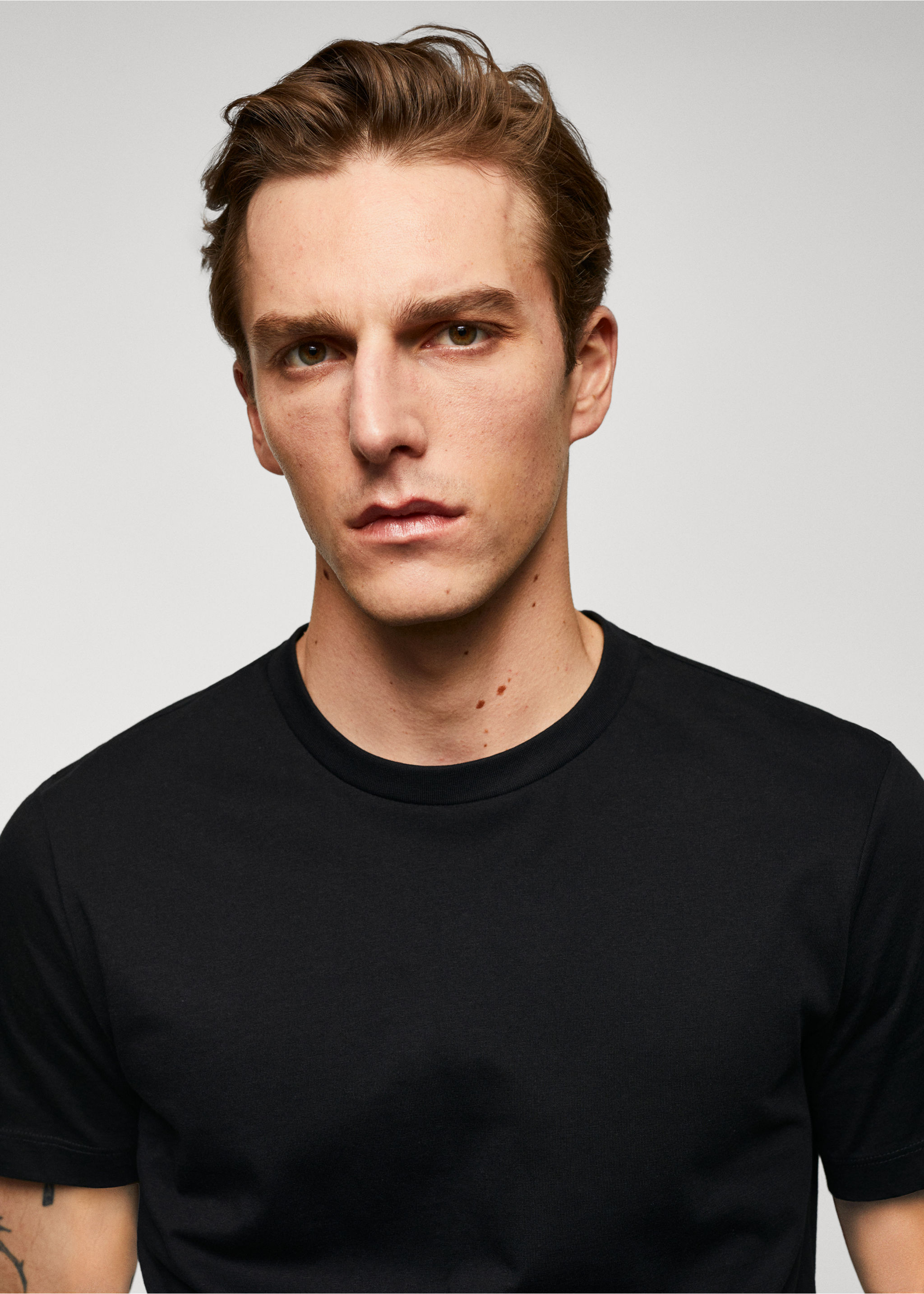 Basic cotton stretch t-shirt - Details of the article 1