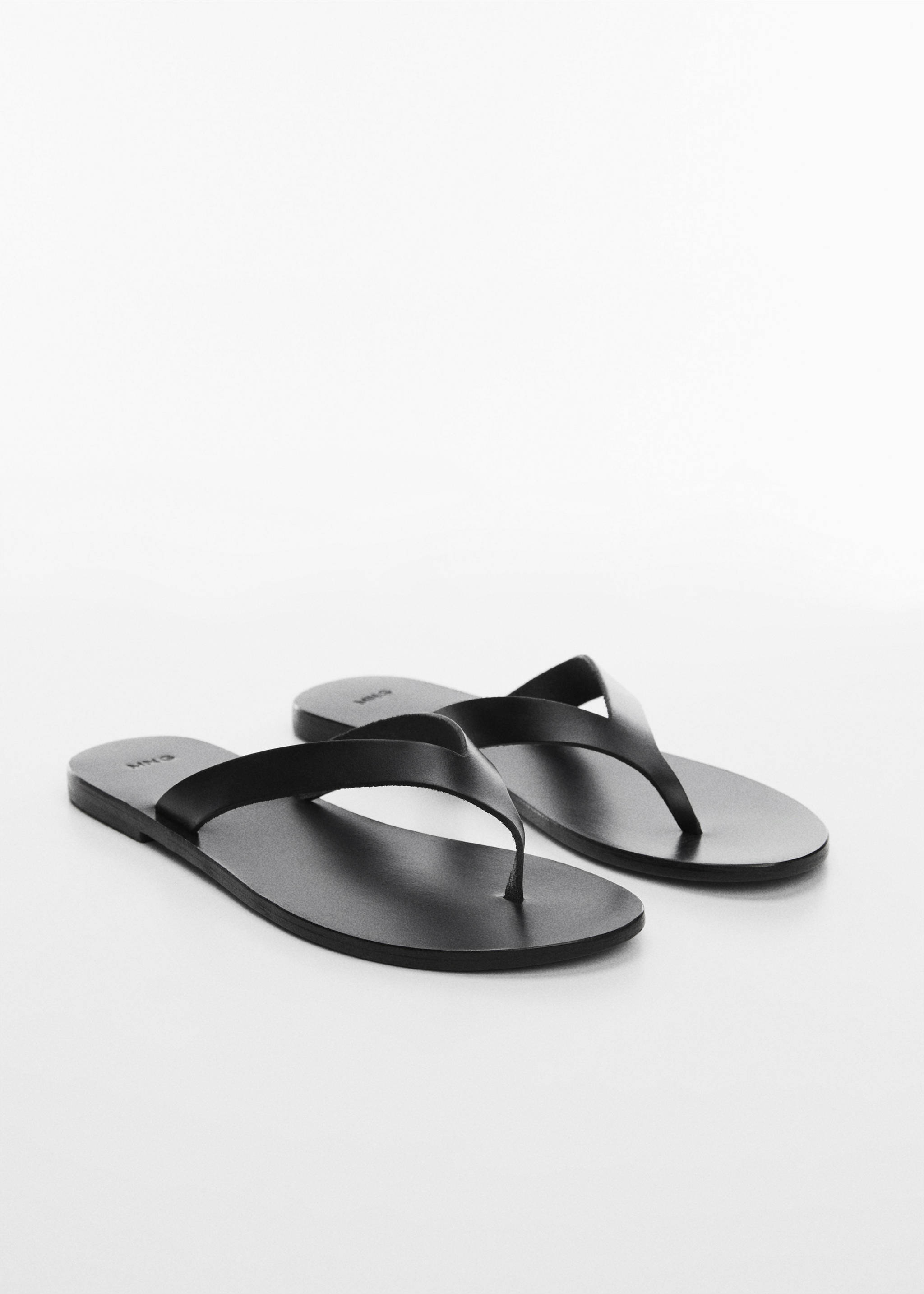 Leather sandals with straps - Medium plane, Black. Ref: 57012511-00.