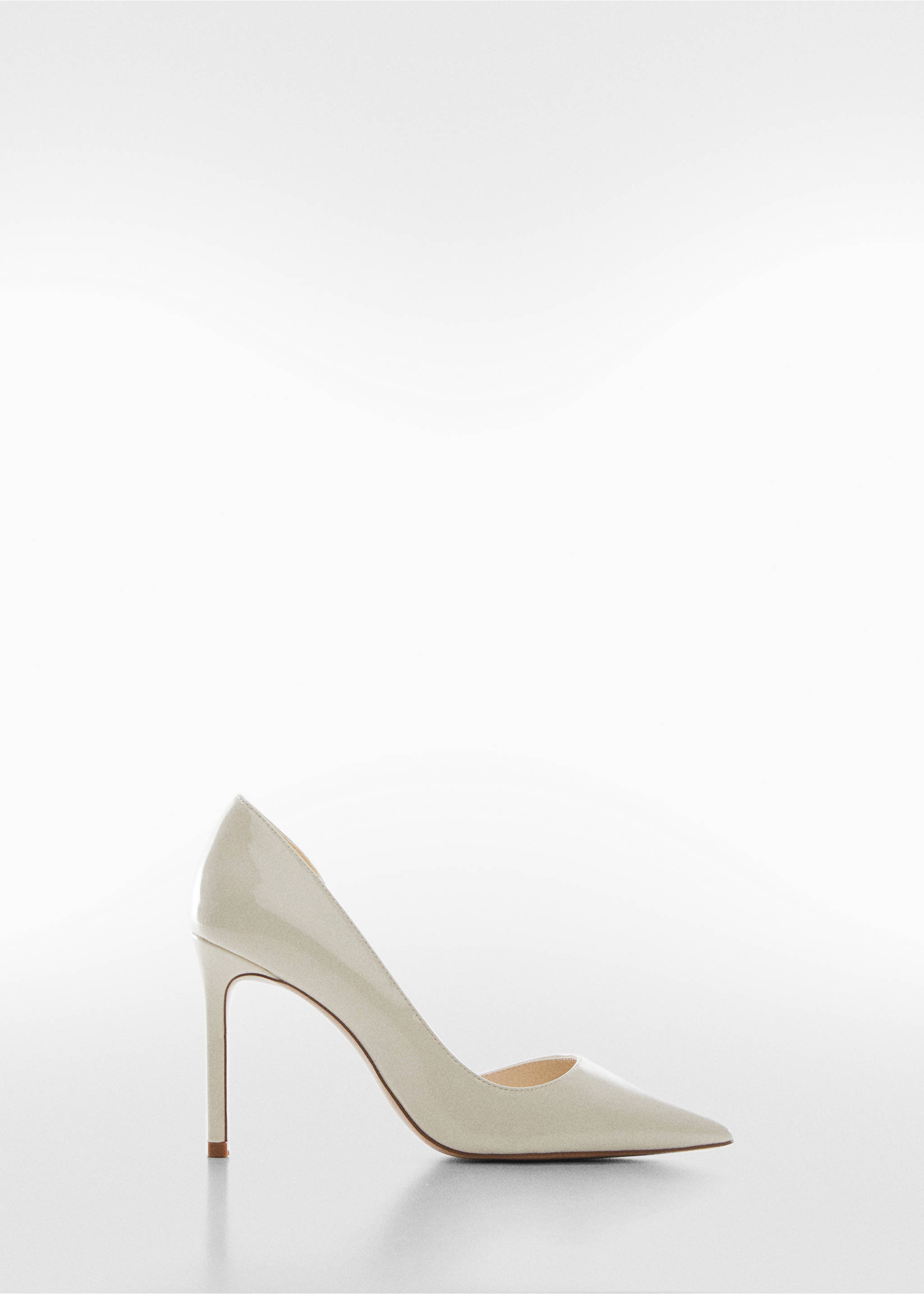 Asymmetrical heeled shoes - Article without model, Ecru. Ref: 57012516-00.