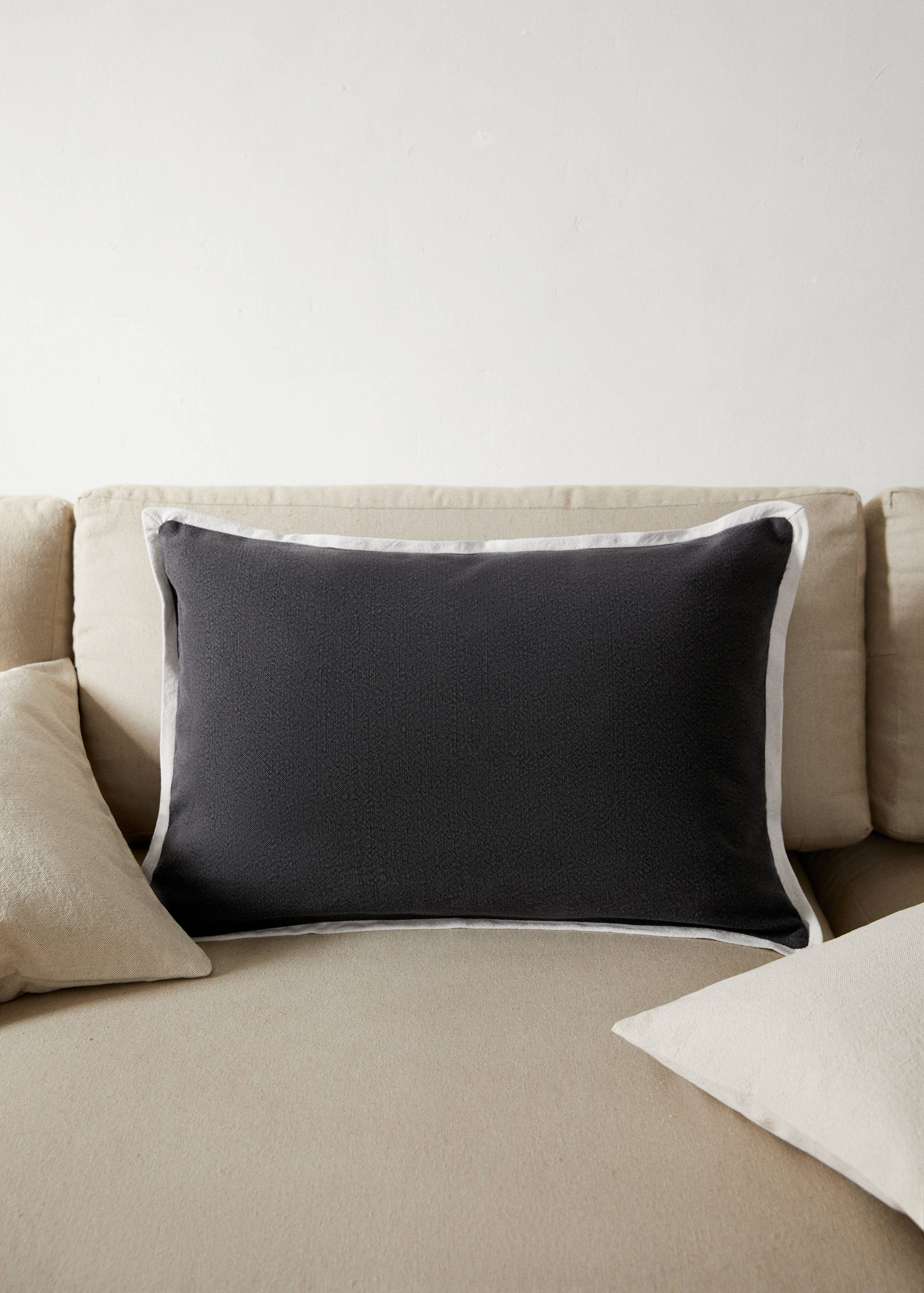 Cotton and linen blend cushion cover 40x60cm - General plane