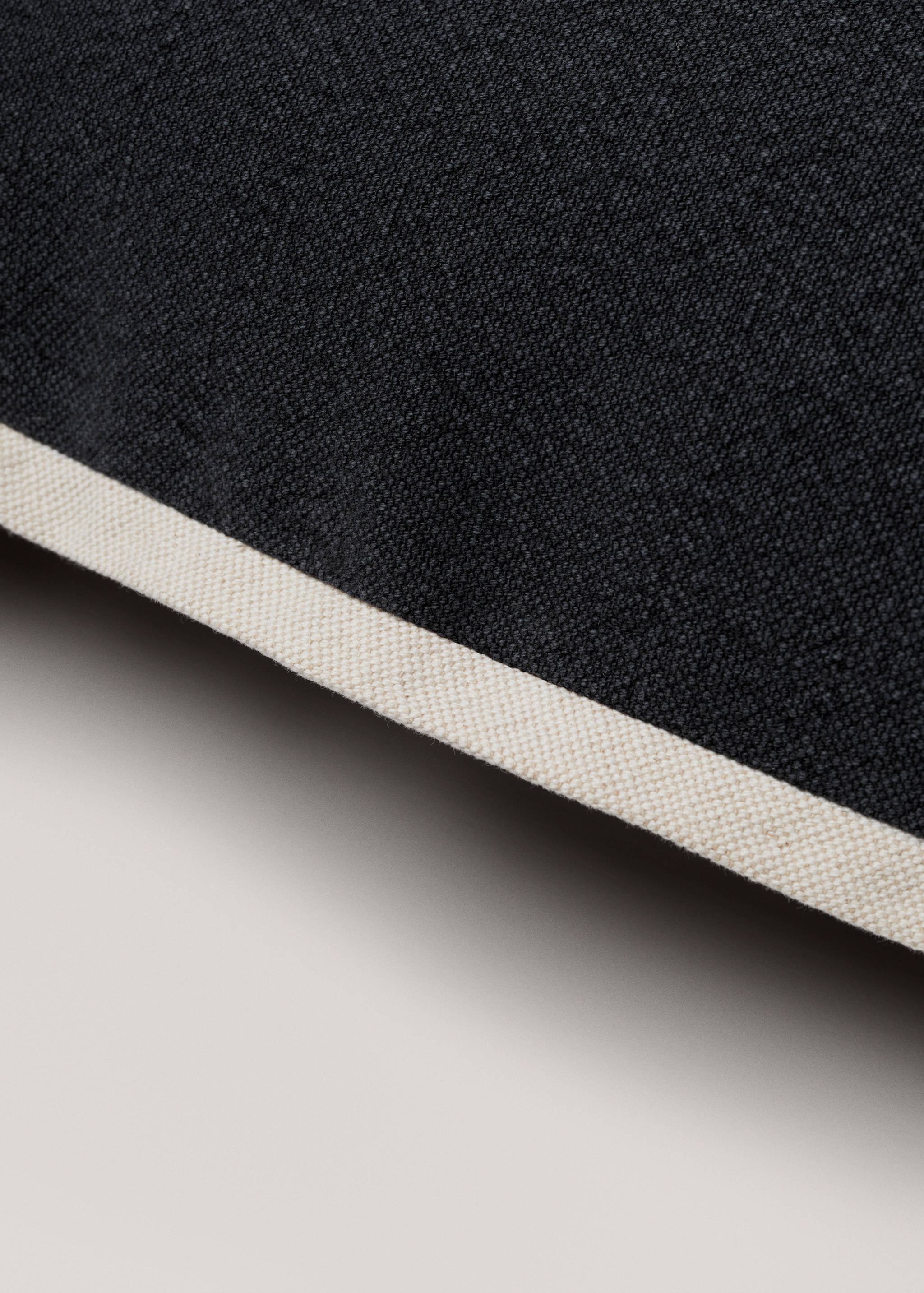 Cotton and linen blend cushion cover 40x60cm - Details of the article 4