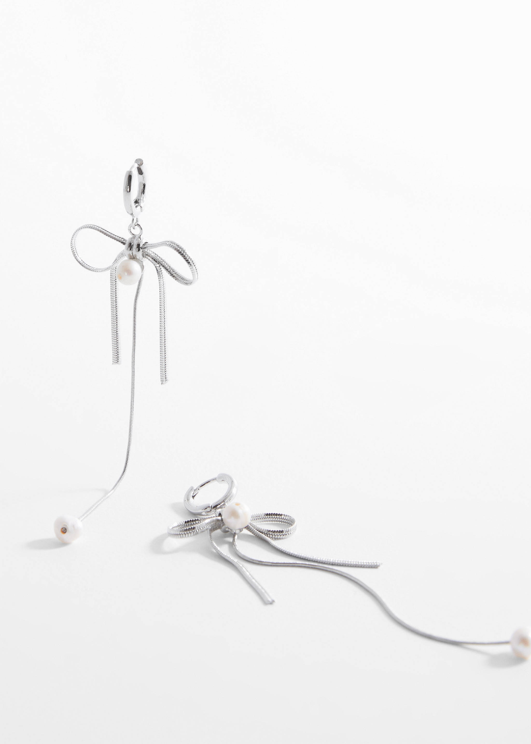 Pearl bow earrings - Medium plane