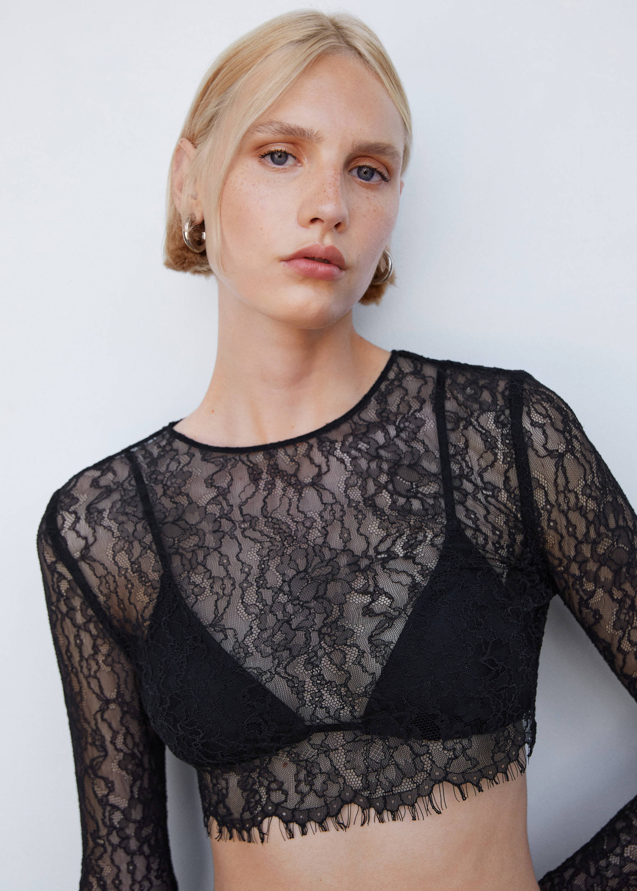 Blouse crop dentelle - Détail de l'article 1