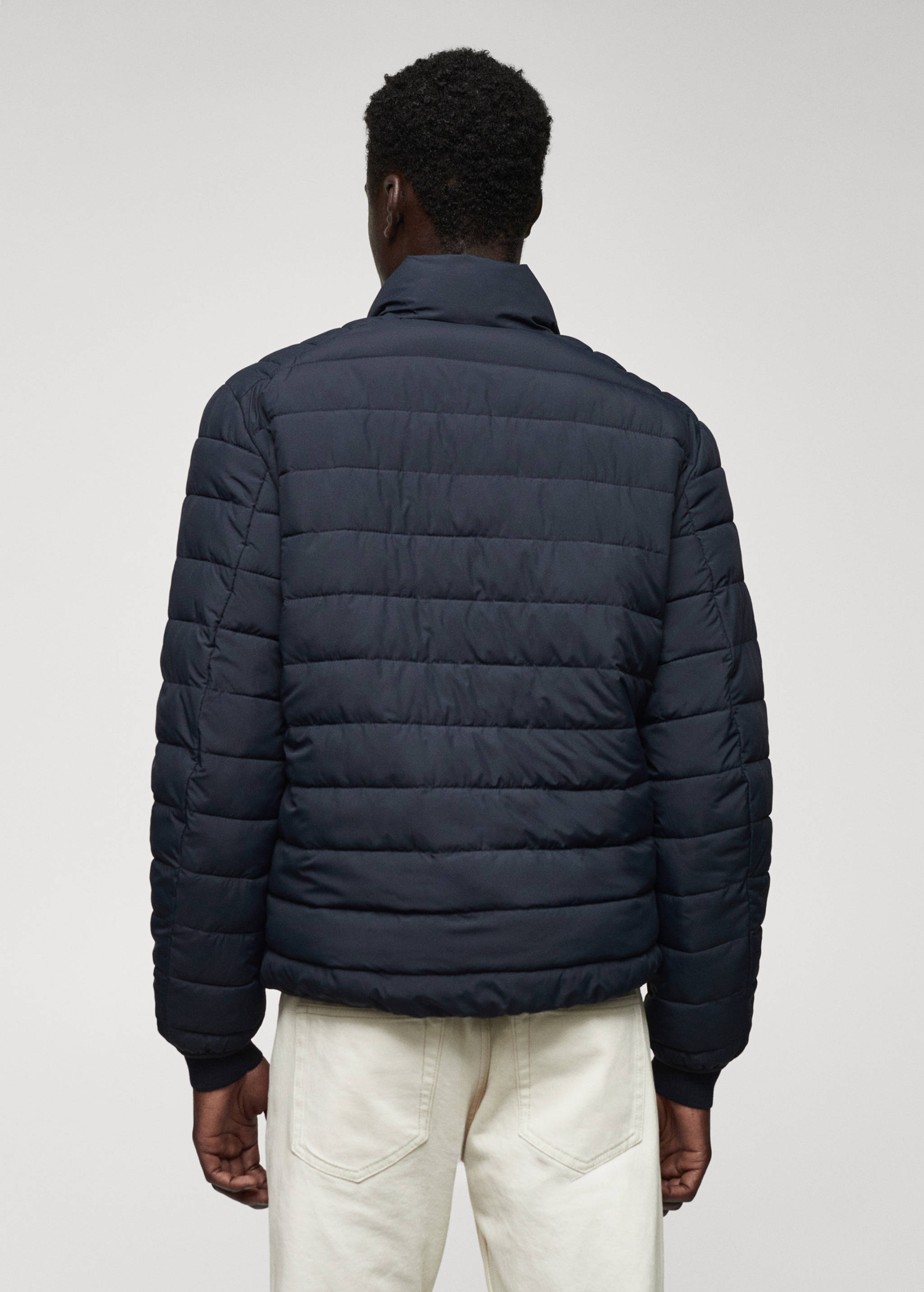 Ultra-lightweight water-repellent quilted anorak - Reverse of the article