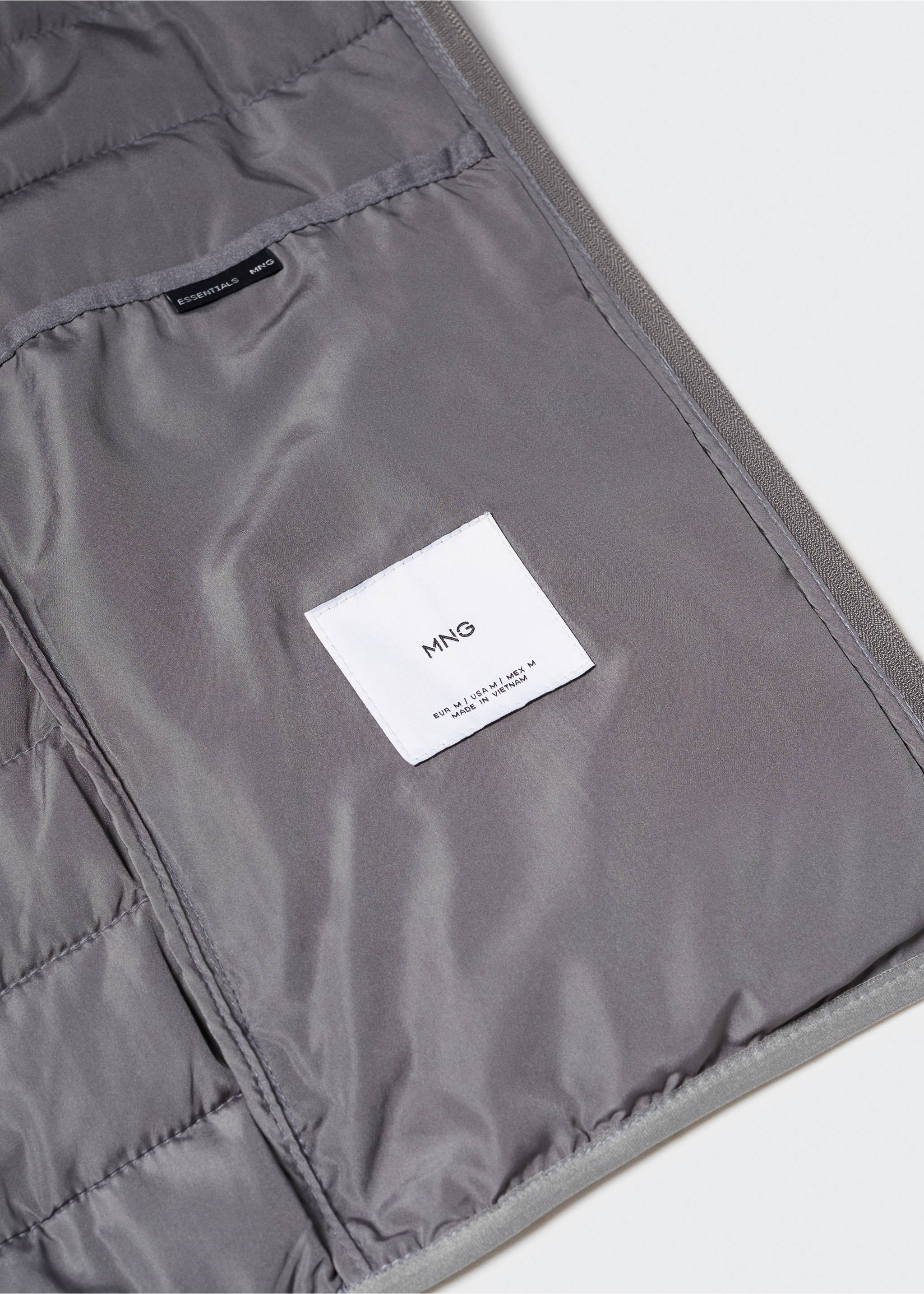 Quiltad ultralätt anorak water-repellent - Detaljer om artikeln 8, Grå. Ref: 57014387-00.