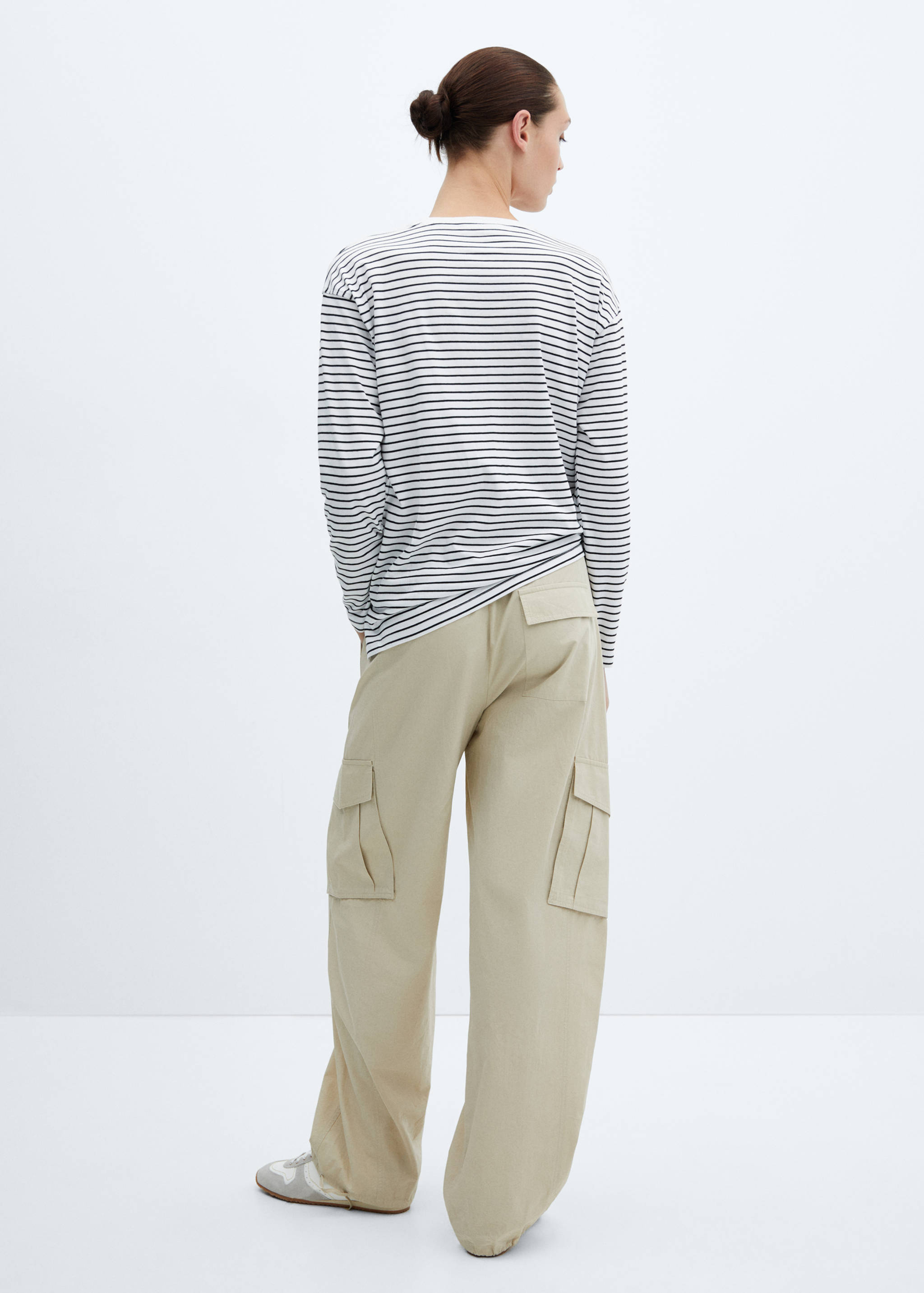 Gestreiftes Oversized-T-Shirt - Rückseite des Artikels