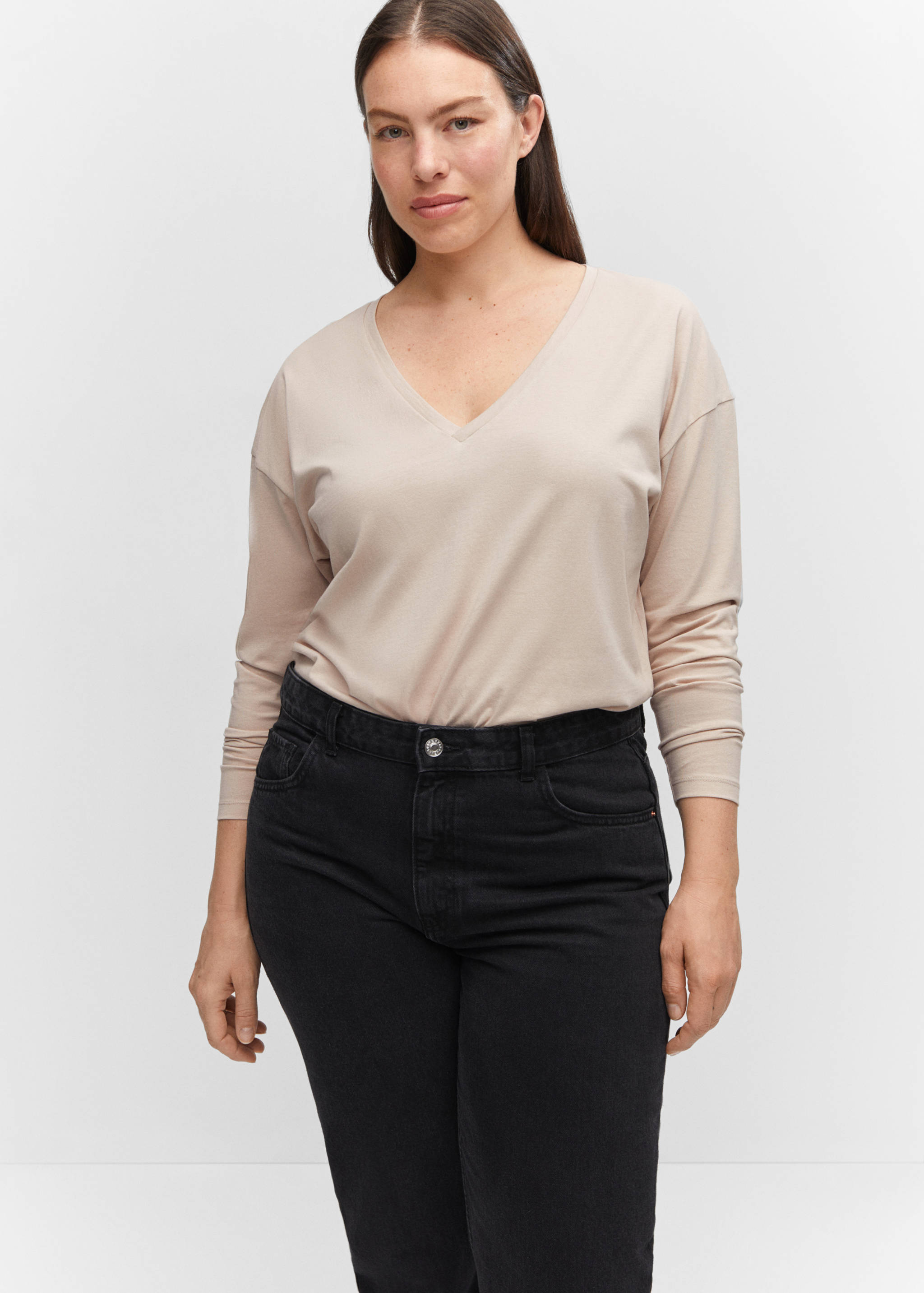 V-neck cotton T-shirt - Details of the article 5