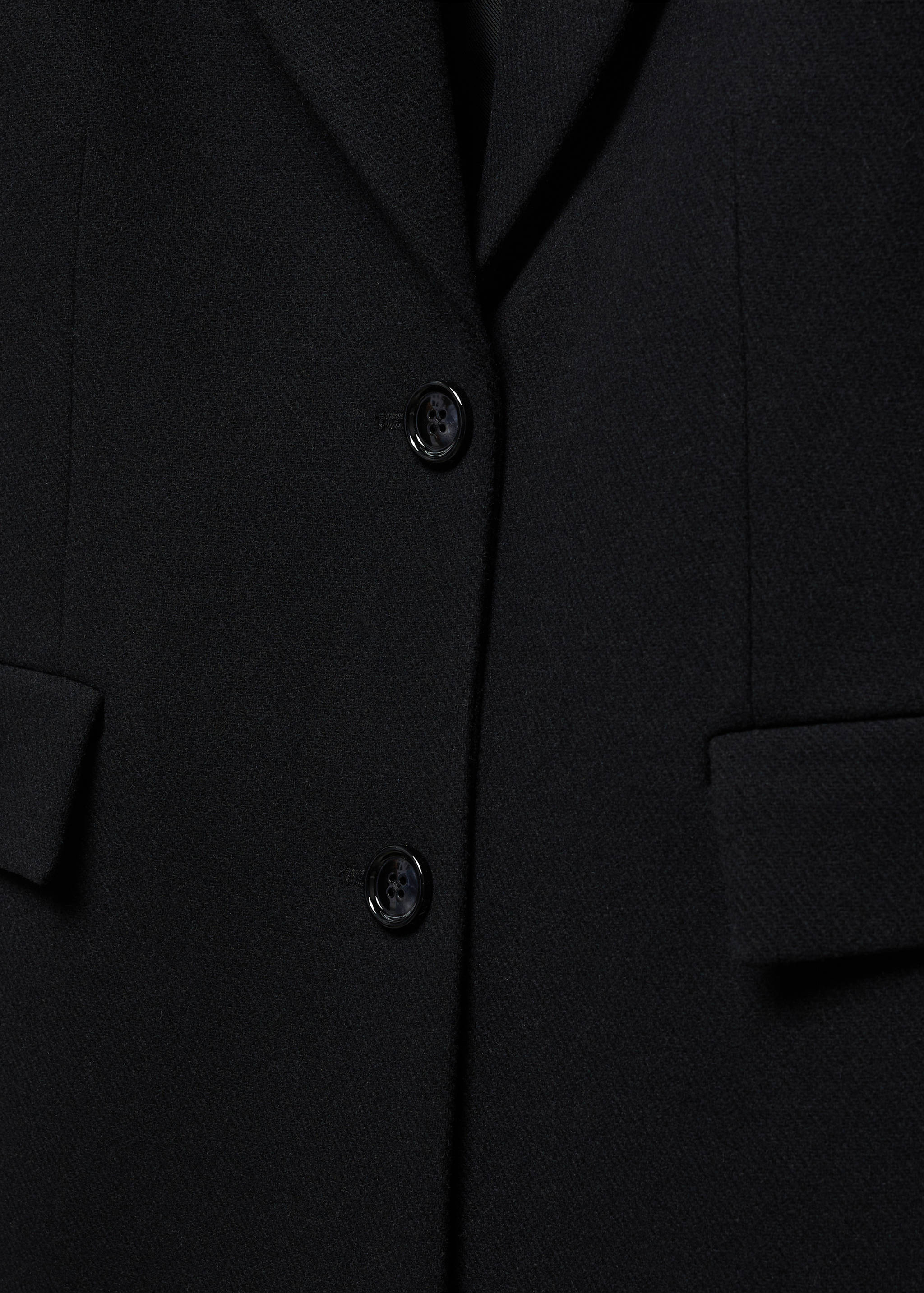 Lapelled straight-cut coat - Details of the article 8, Black. Ref: 57015142-00.