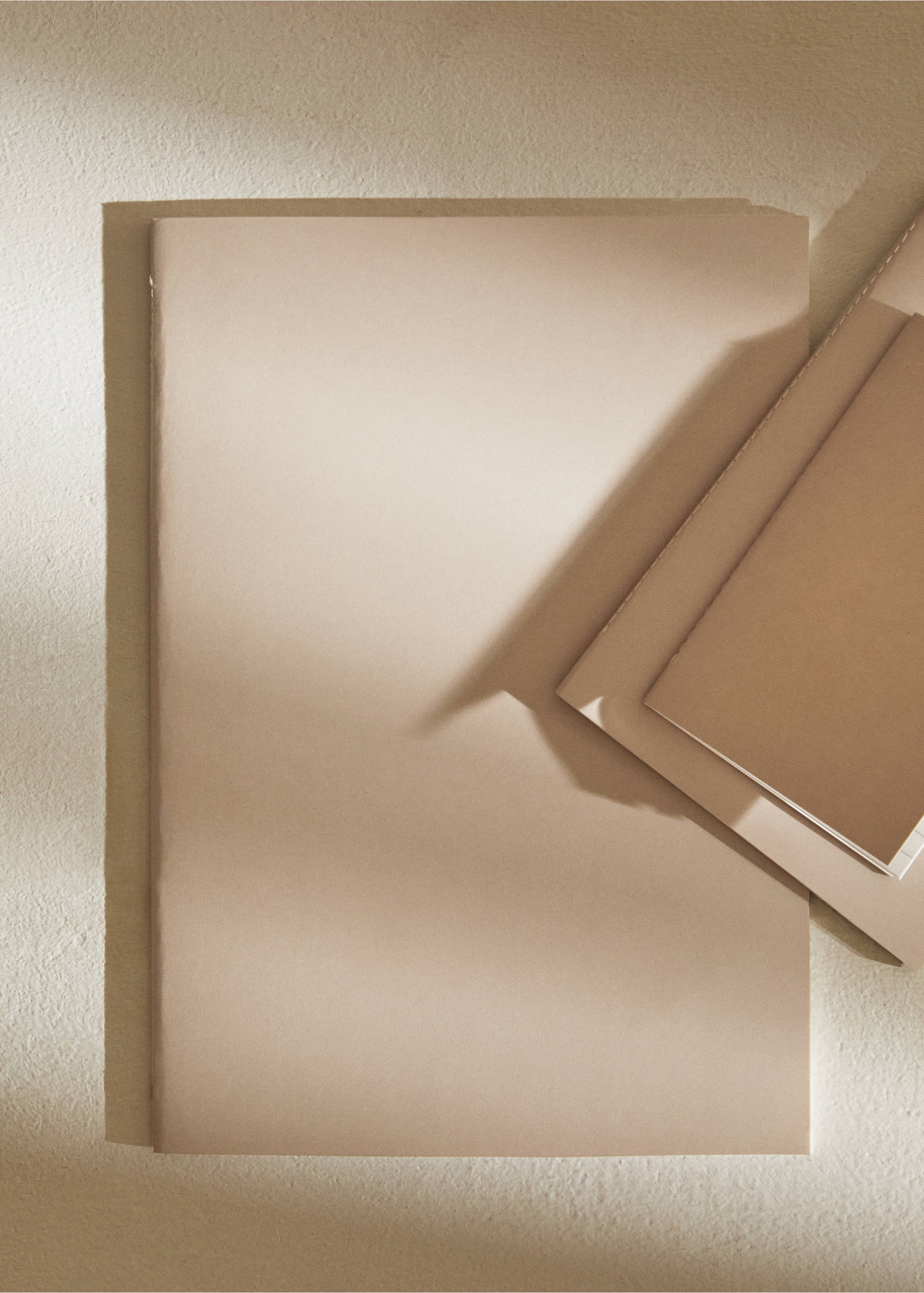 Blok s proužky 28,5 x 21 cm - Celkový náhled, Béžová. Ref: 57015149-00.