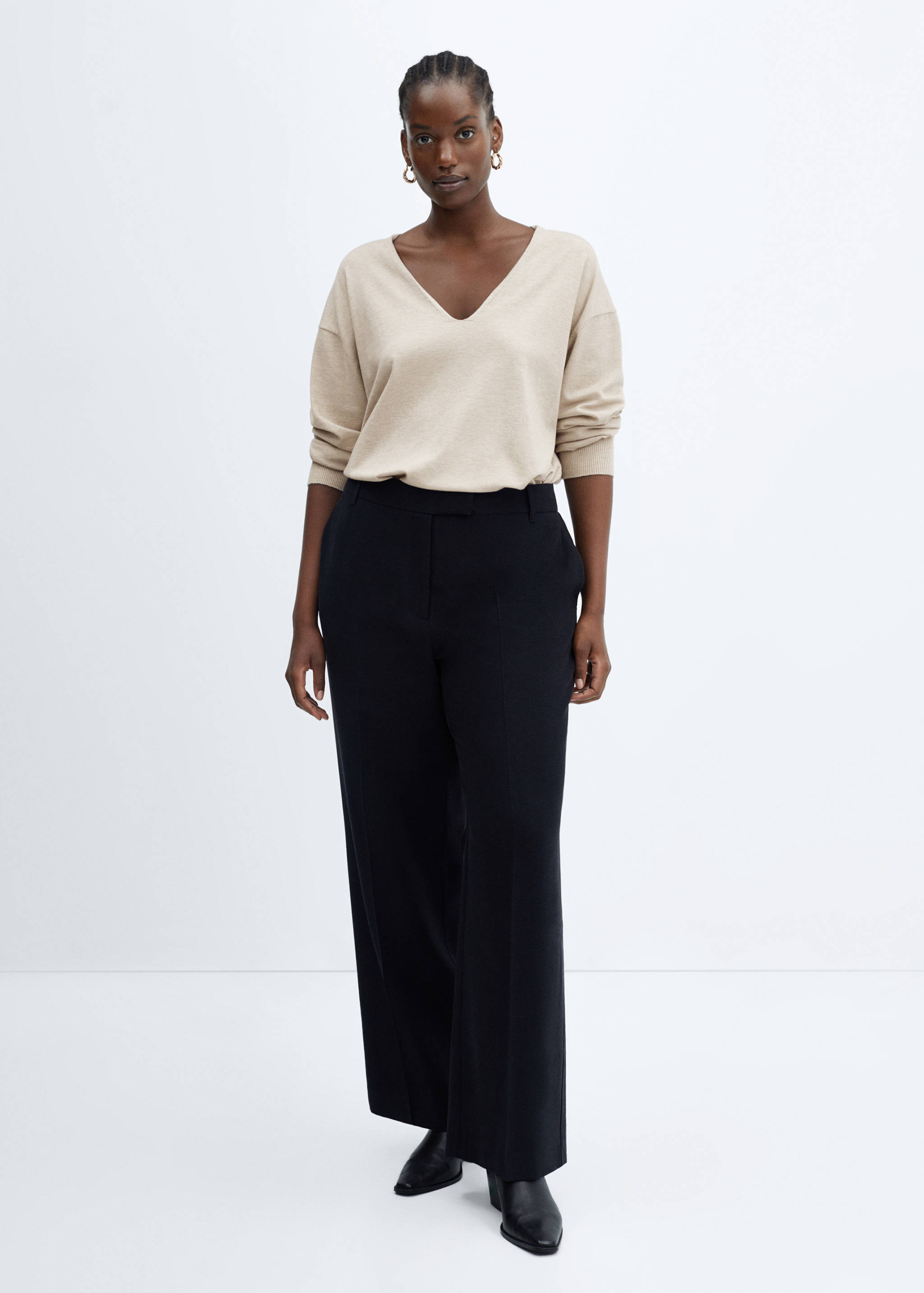 Fine-knit V-neck sweater - Details of the article 3