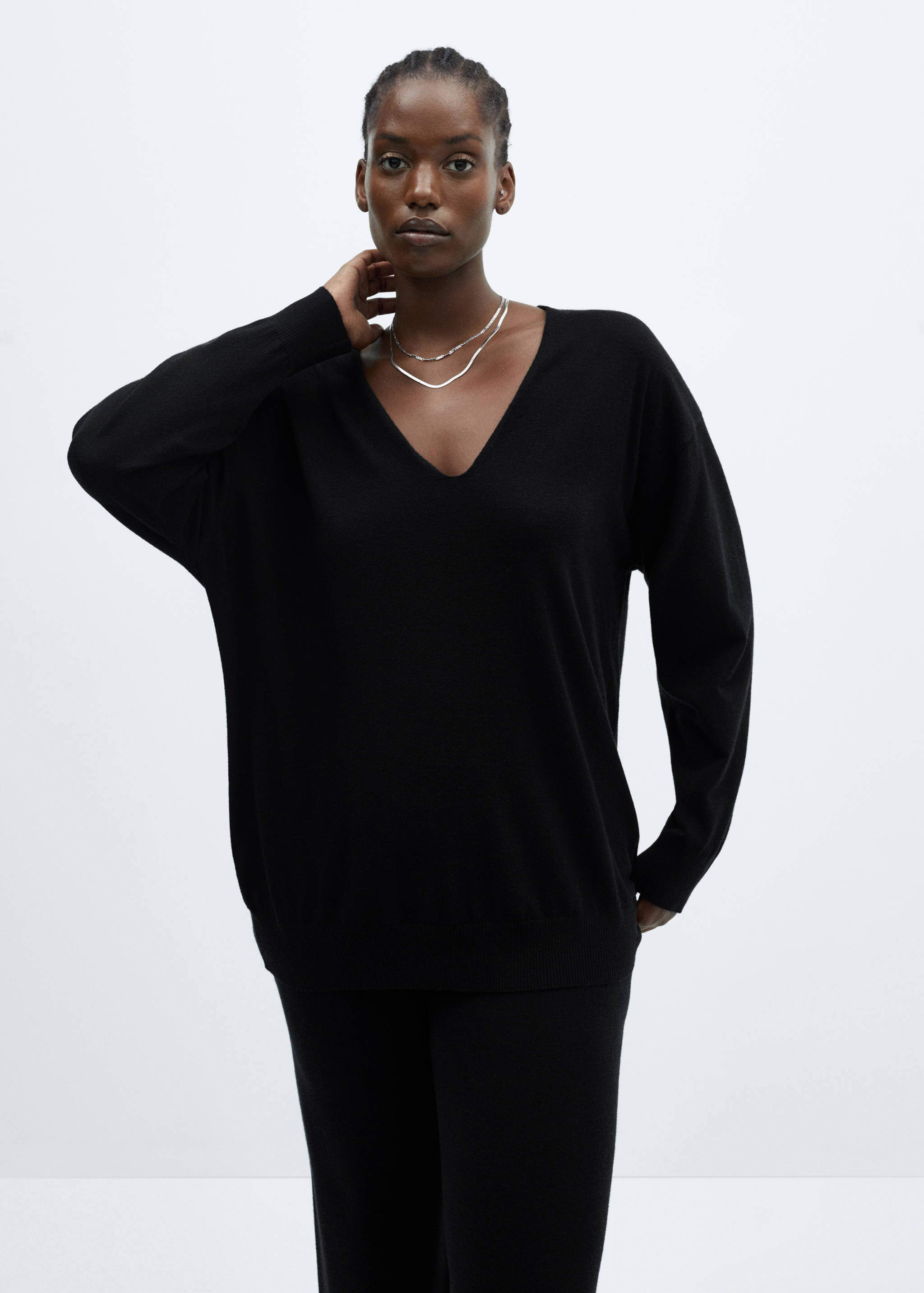 Fine-knit V-neck sweater - Details of the article 5