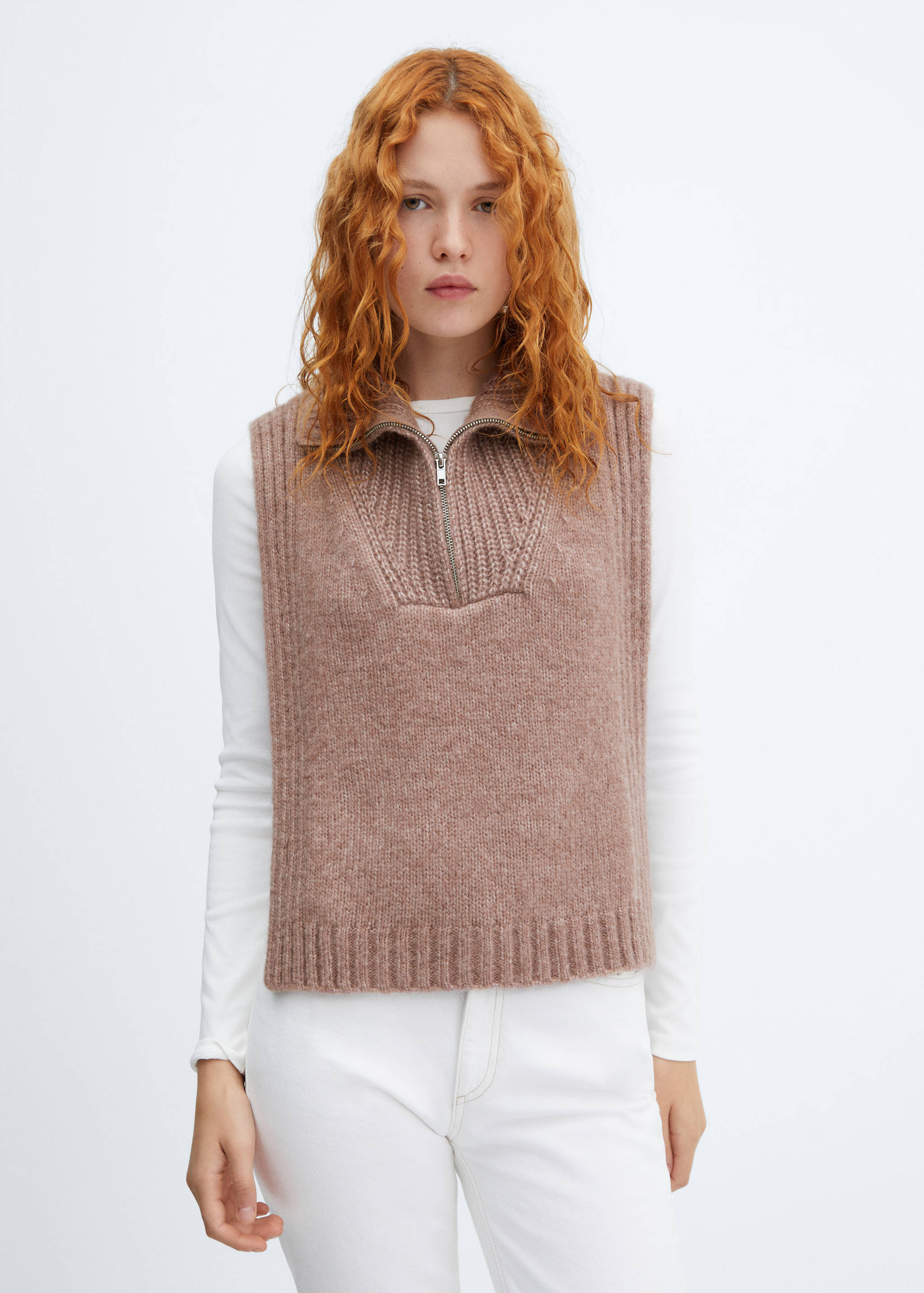 Vesta s průstřihy a výstřihem na zip - Náhled ve středové rovině