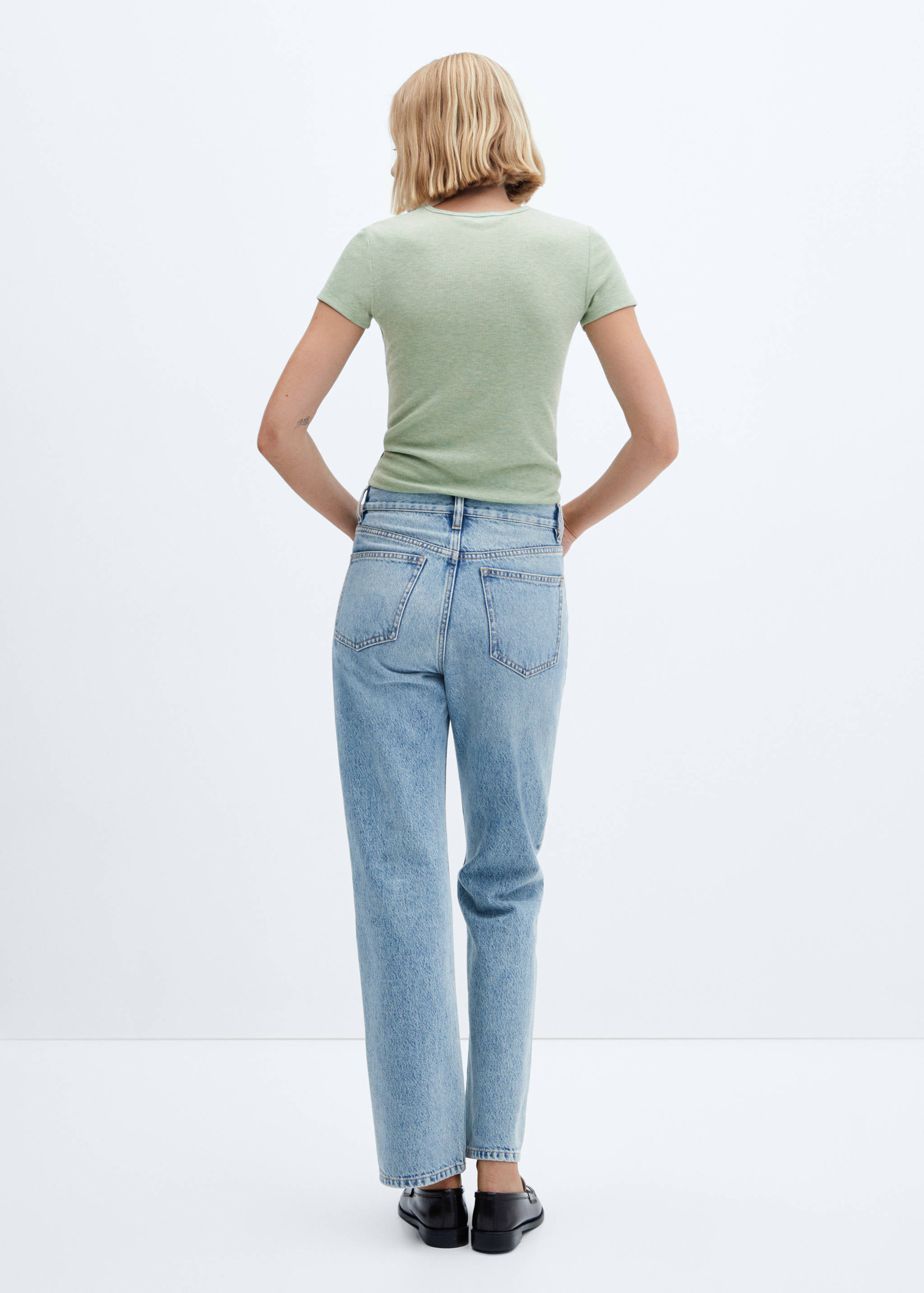 Geripptes Kurzarm-T-Shirt - Rückseite des Artikels