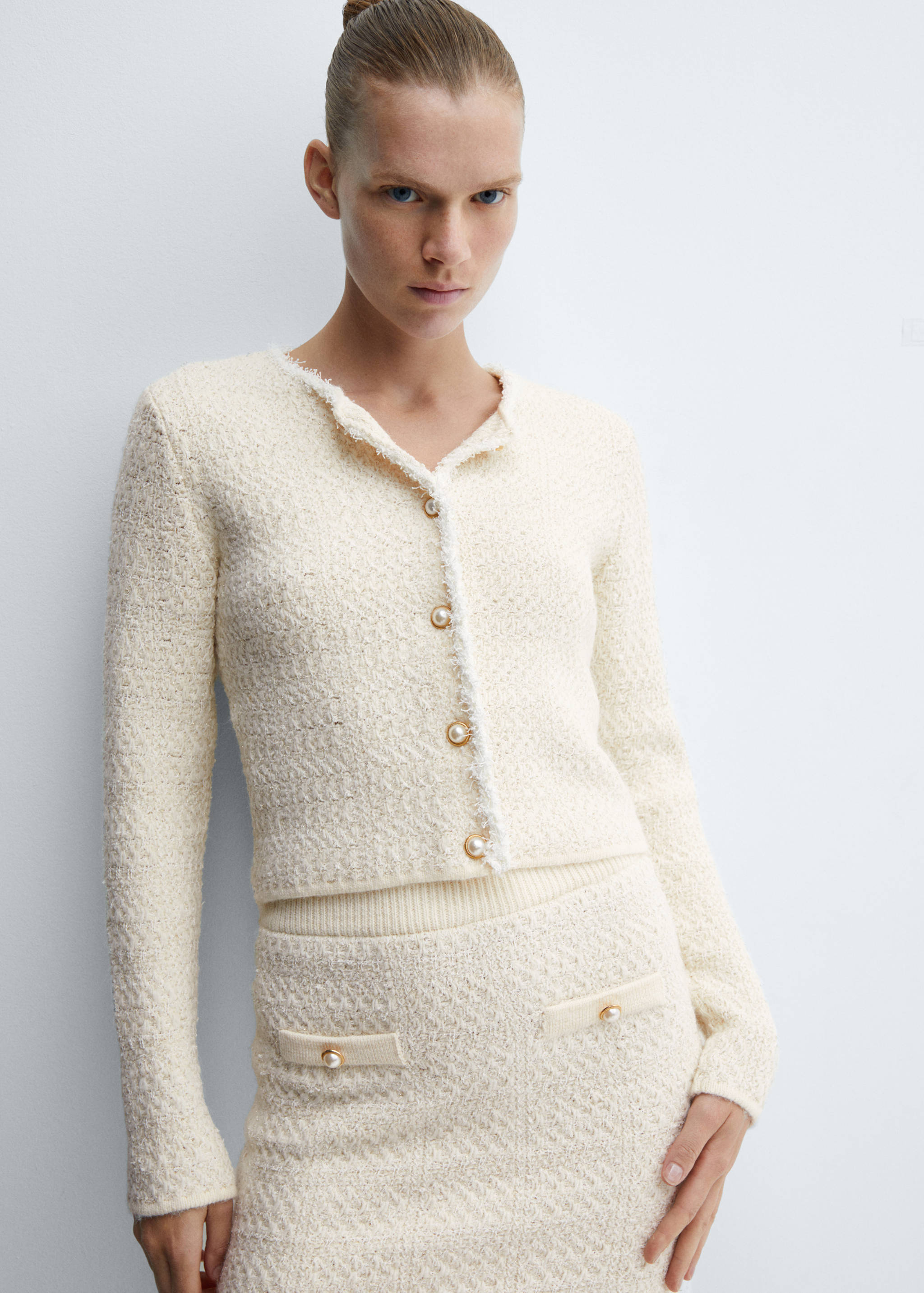 Knitted cardigan with jewel button - Details of the article 2