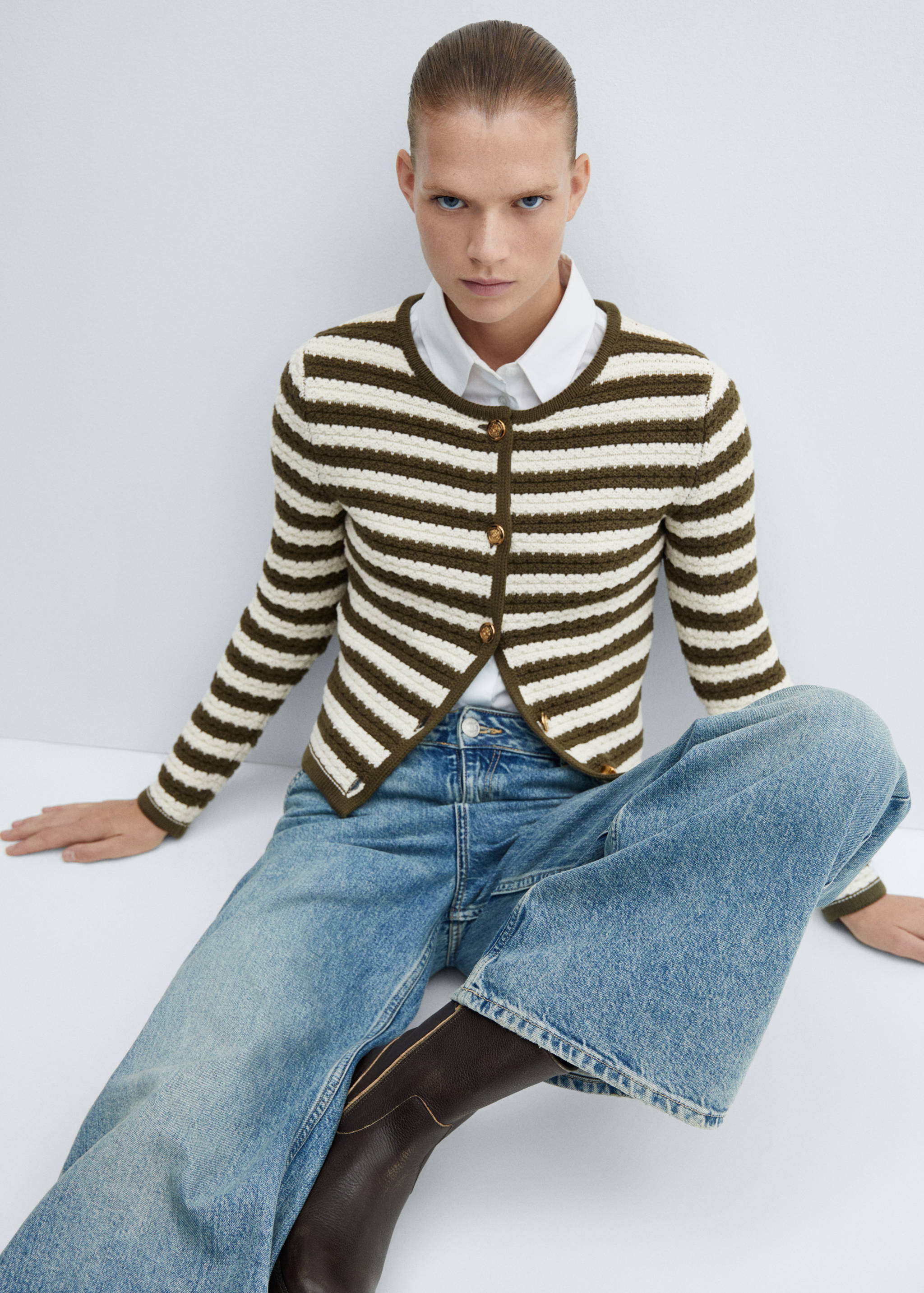 Striped cardigan with jewel buttons - Details of the article 2